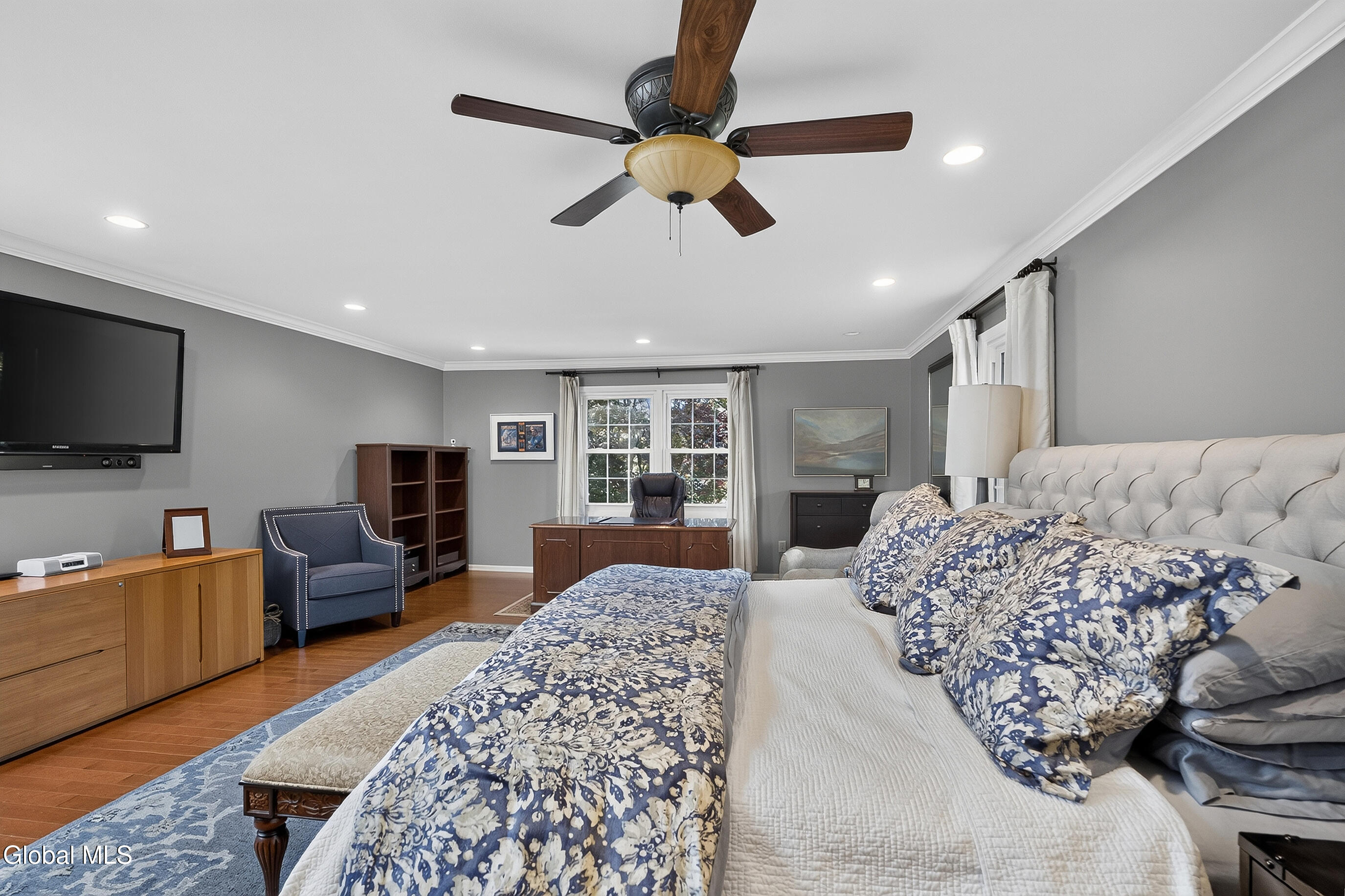 20 Axbridge Lane Delmar NY 12054