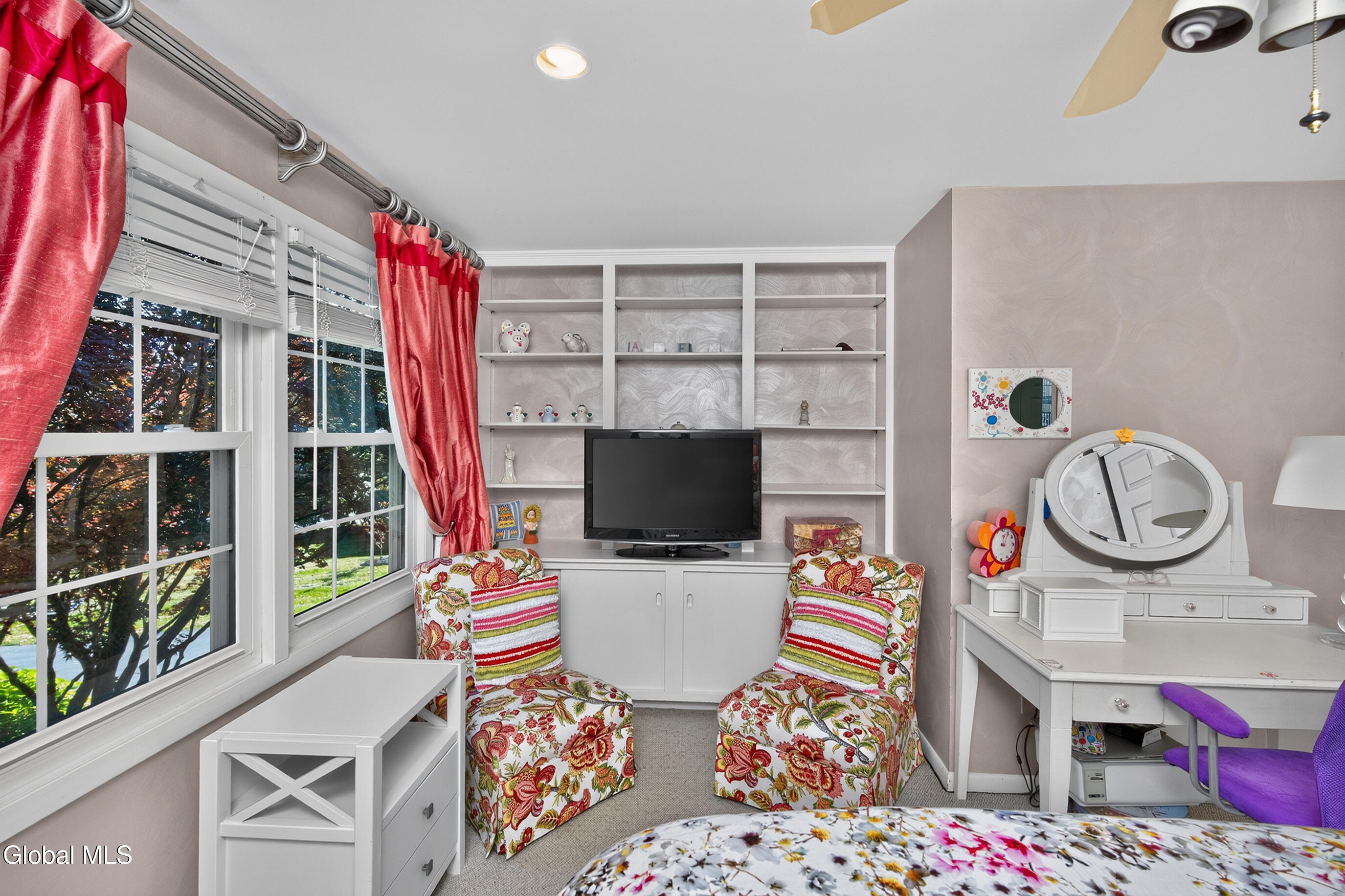 20 Axbridge Lane Delmar NY 12054