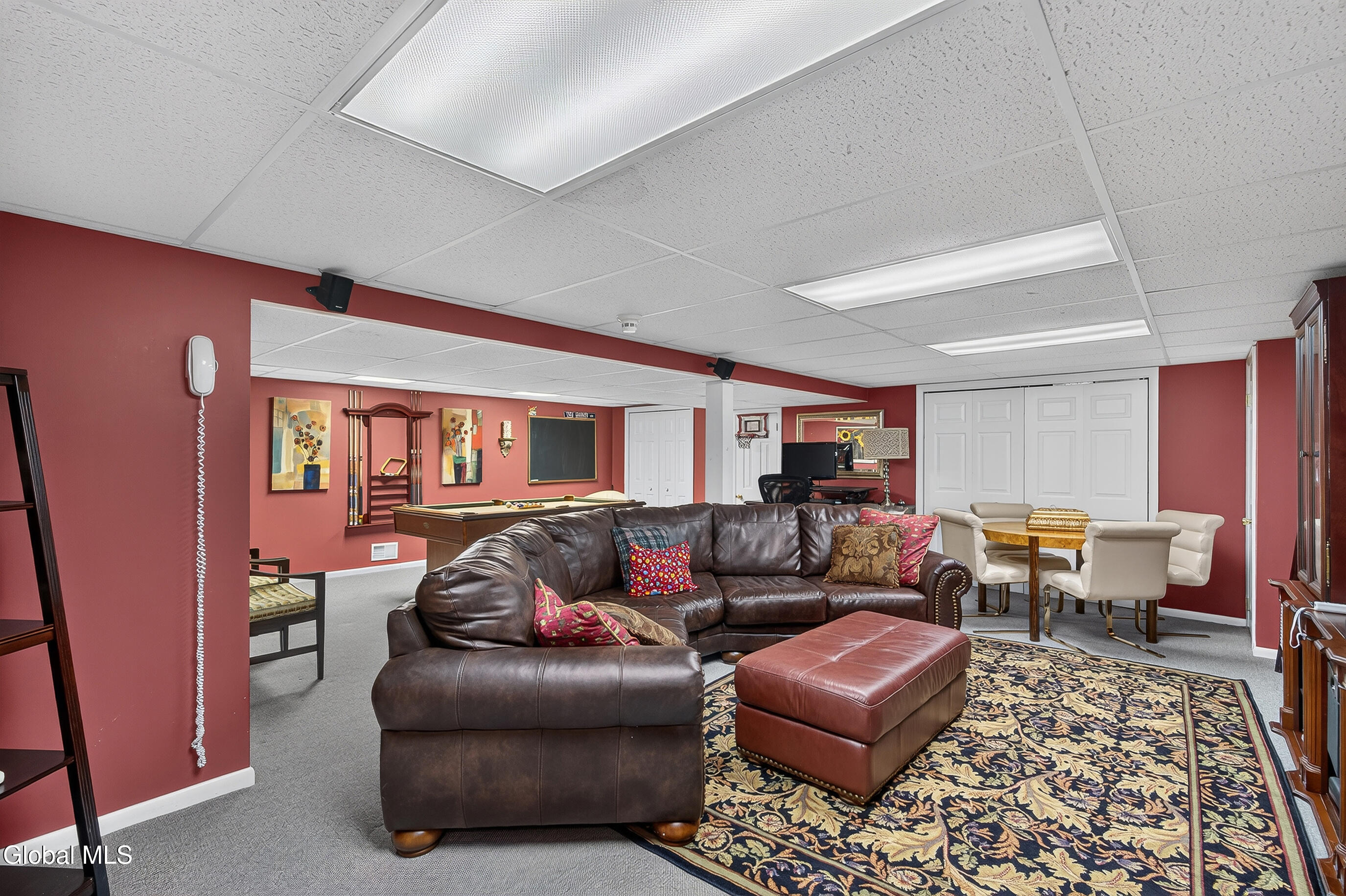 20 Axbridge Lane Delmar NY 12054