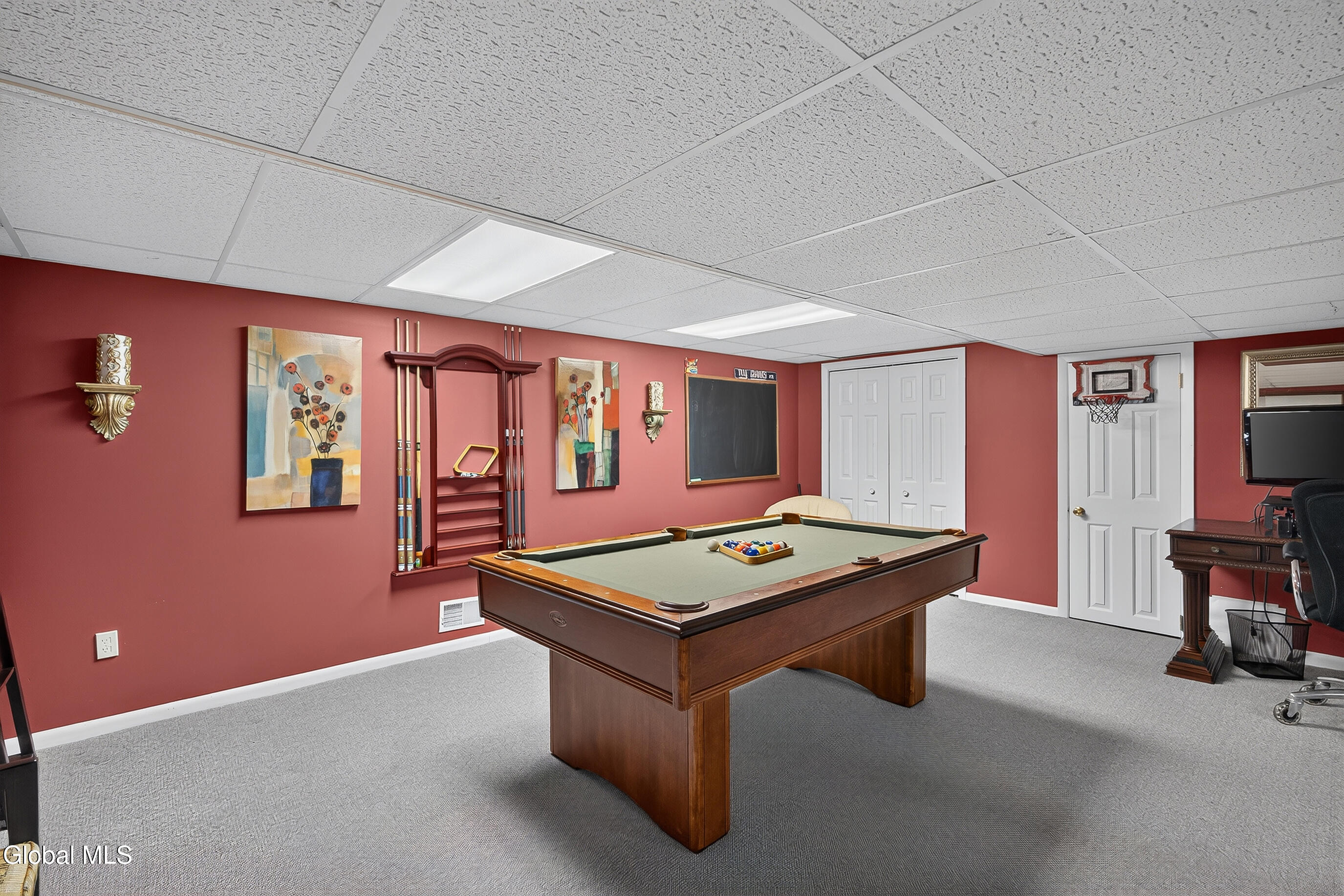20 Axbridge Lane Delmar NY 12054