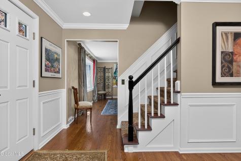 20 Axbridge Lane Delmar NY 12054