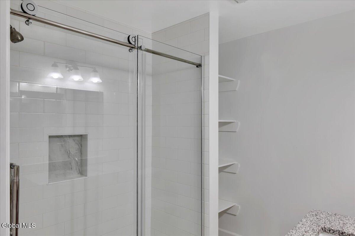 15 Youngs Place Latham NY 12110