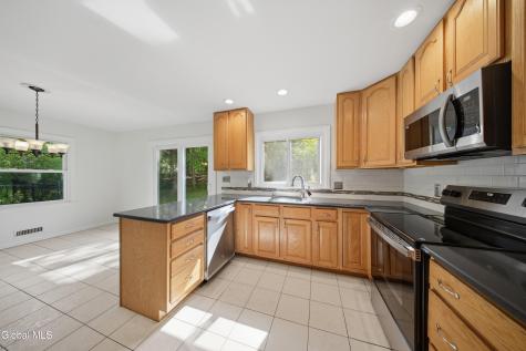 9 W Skyview Drive Cohoes NY 12047