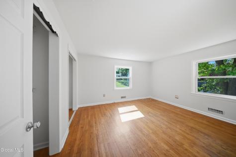 9 W Skyview Drive Cohoes NY 12047