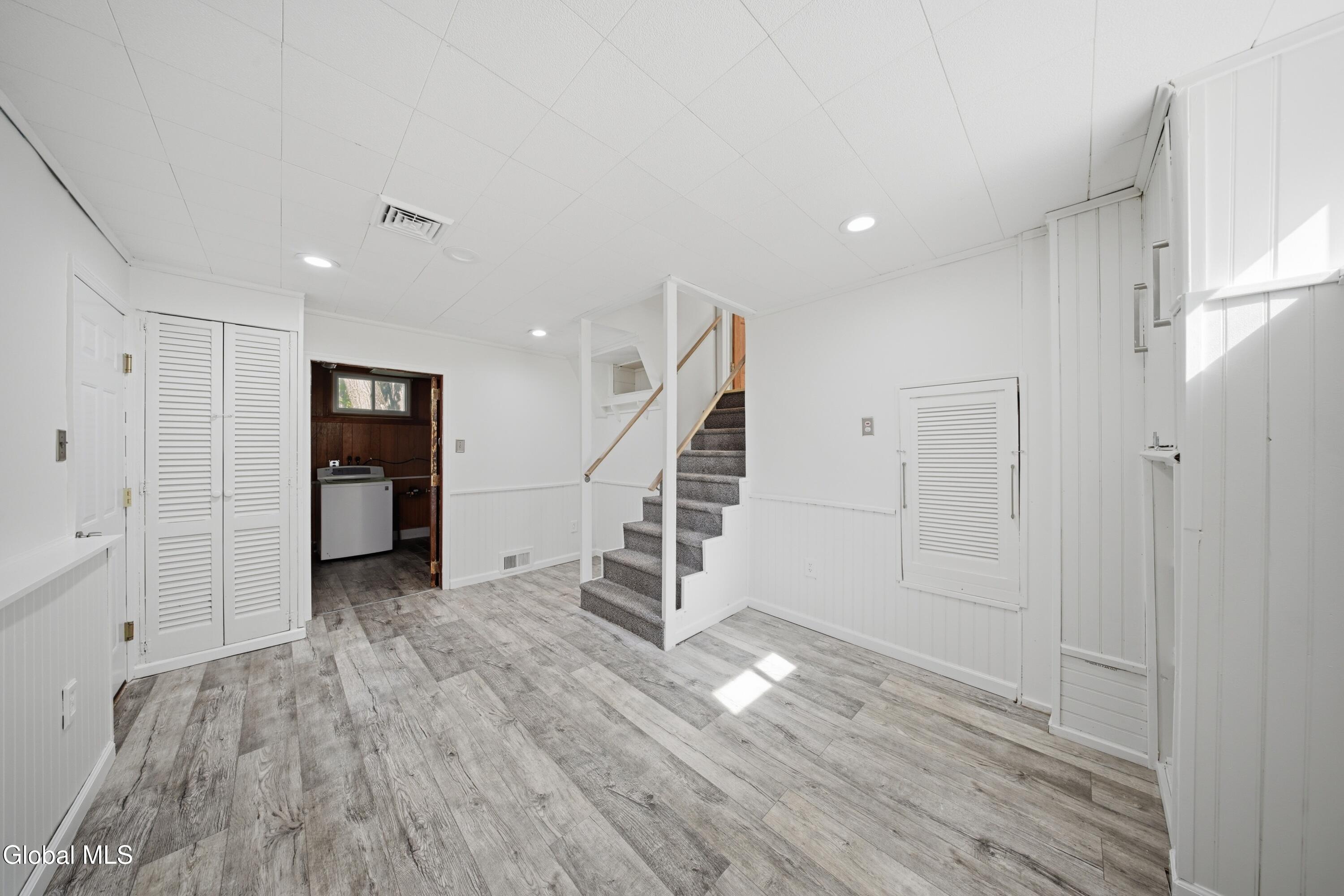 9 W Skyview Drive Cohoes NY 12047