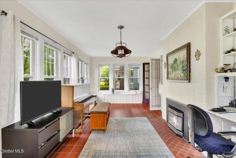 143 Manning Boulevard Albany NY 12203
