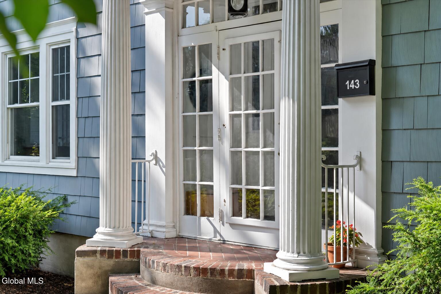 143 Manning Boulevard Albany NY 12203