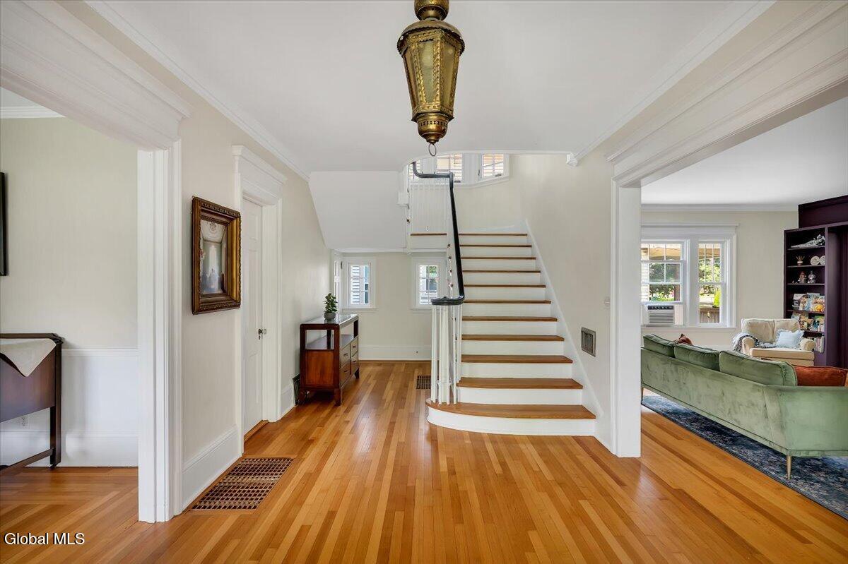 143 Manning Boulevard Albany NY 12203