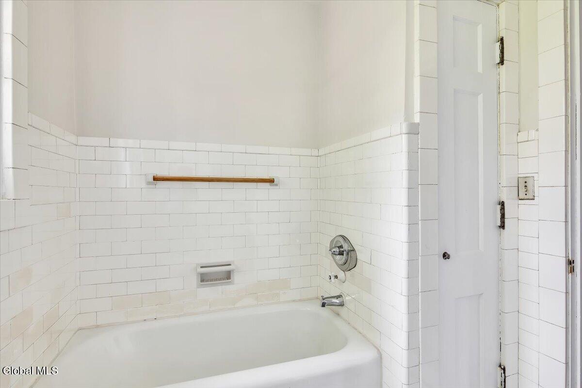 143 Manning Boulevard Albany NY 12203