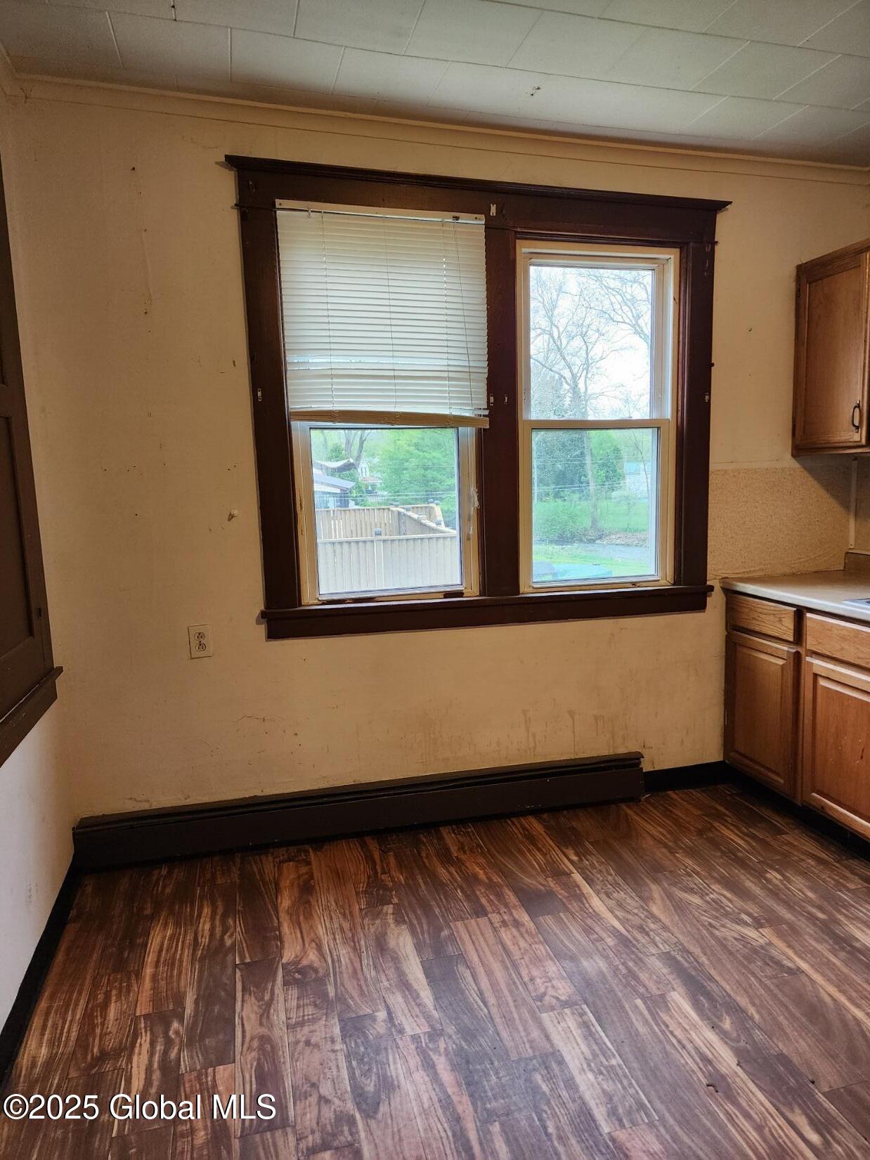 31 Ft Johnson Avenue Fort Johnson NY 12070