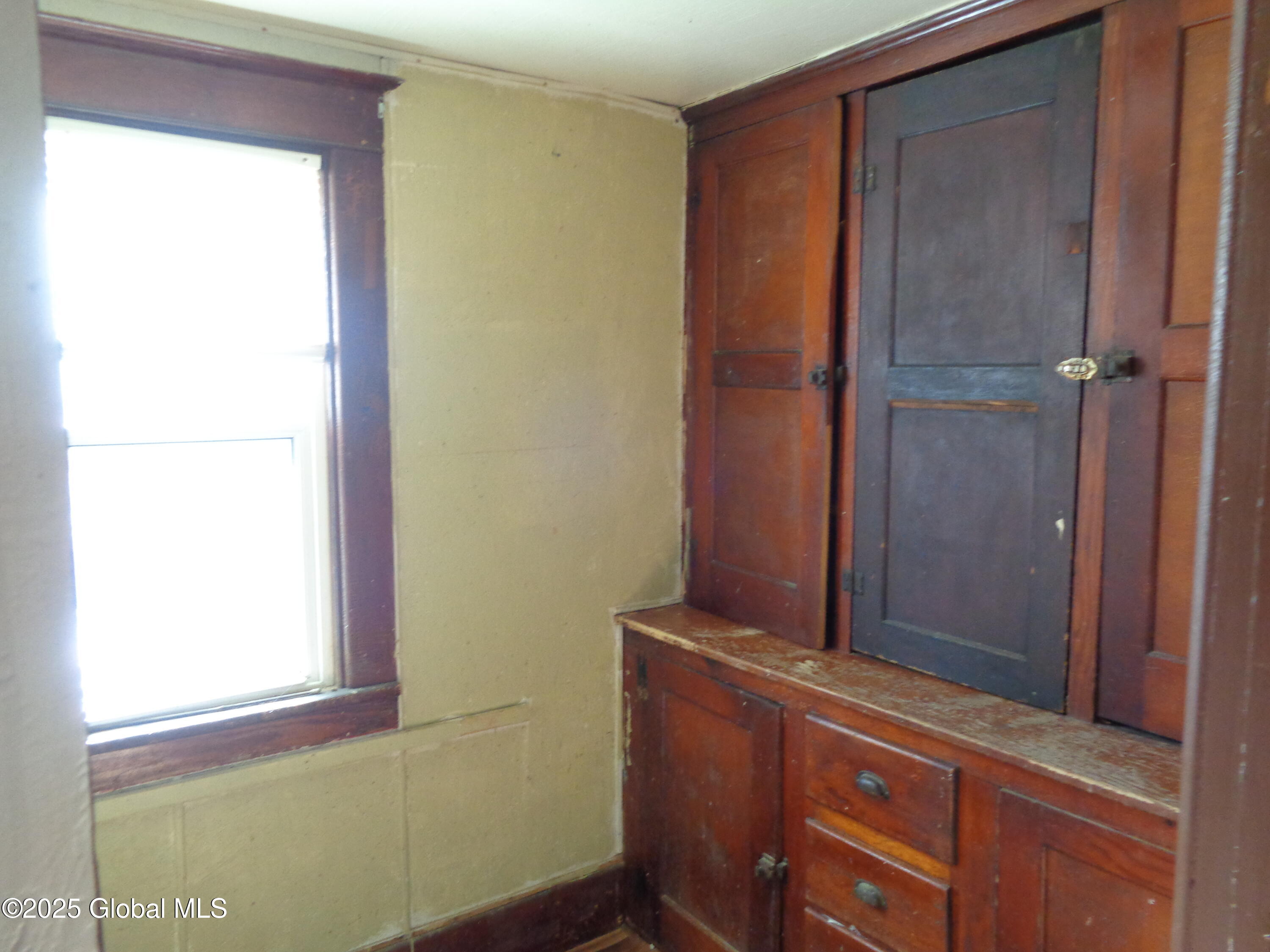 31 Ft Johnson Avenue Fort Johnson NY 12070