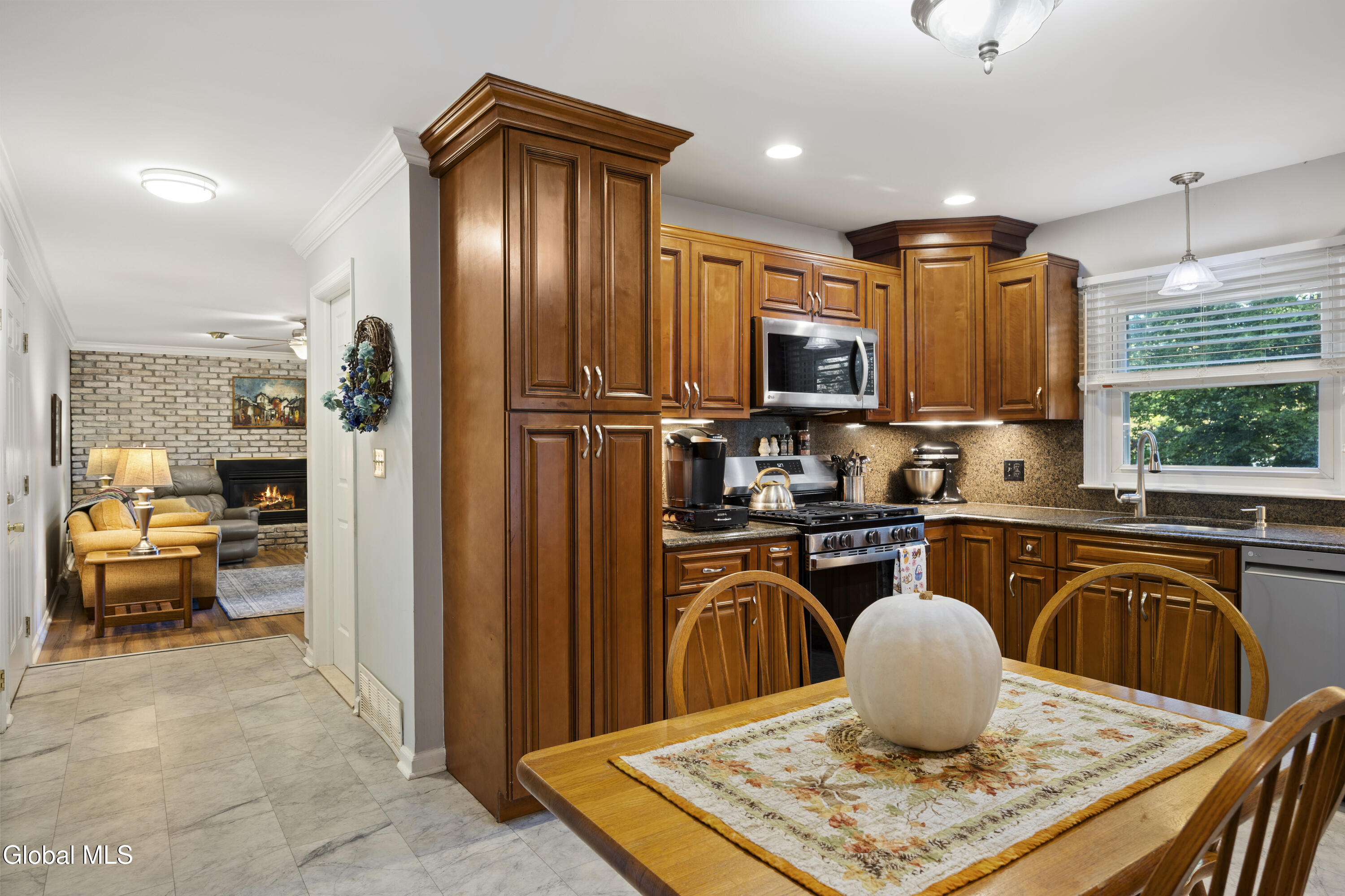1270 Fox Hollow Road Schenectady NY 12309