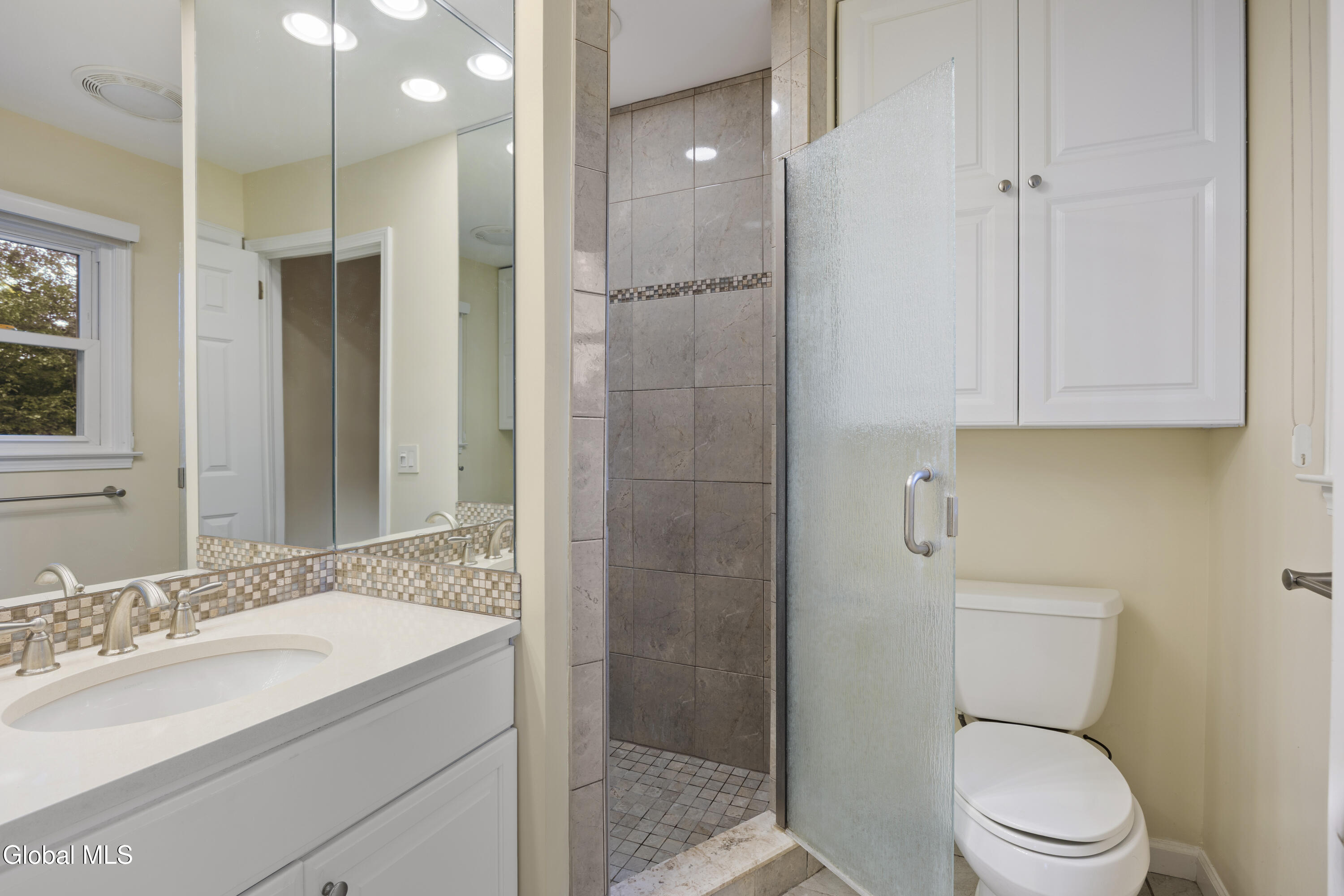 1270 Fox Hollow Road Schenectady NY 12309