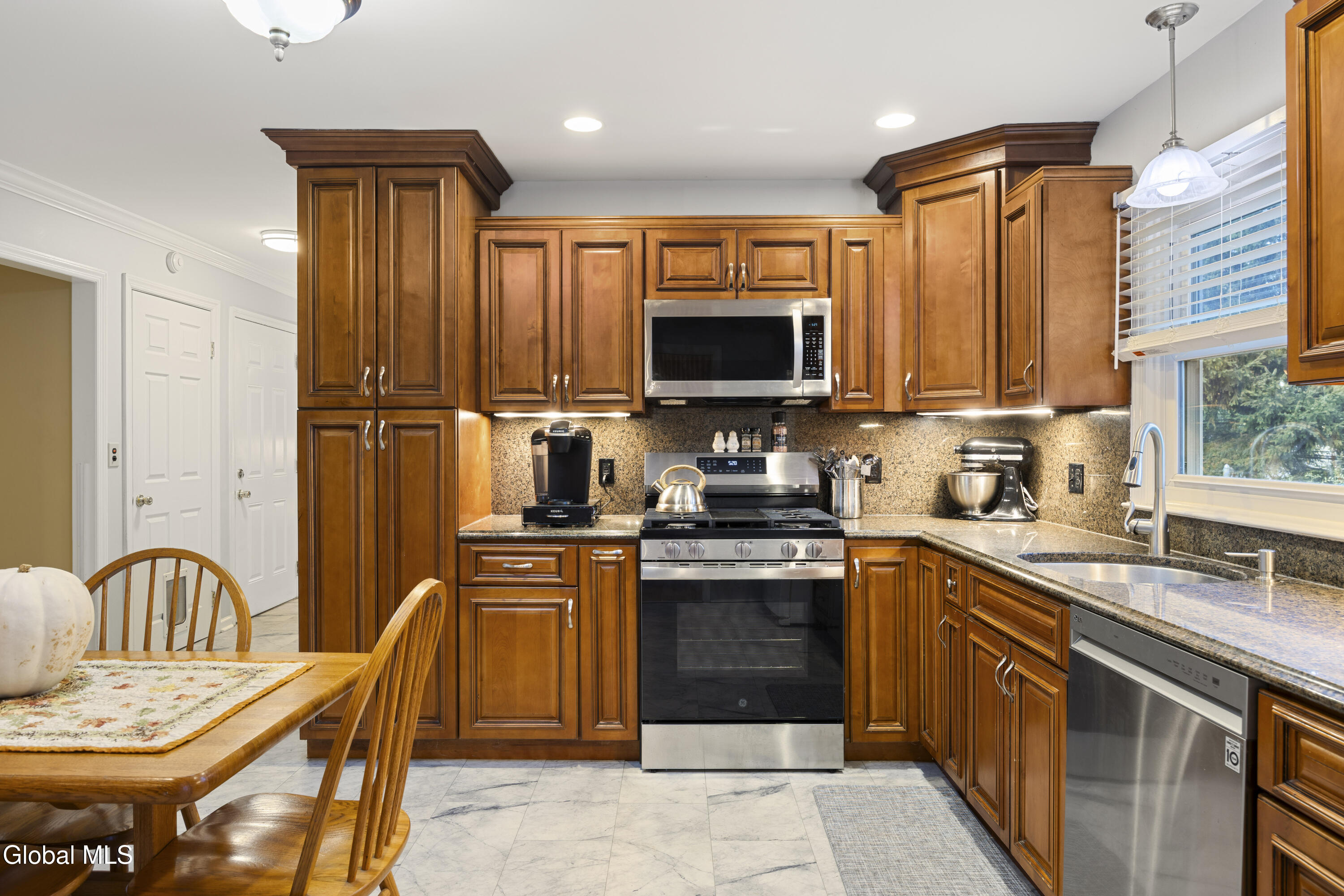 1270 Fox Hollow Road Schenectady NY 12309