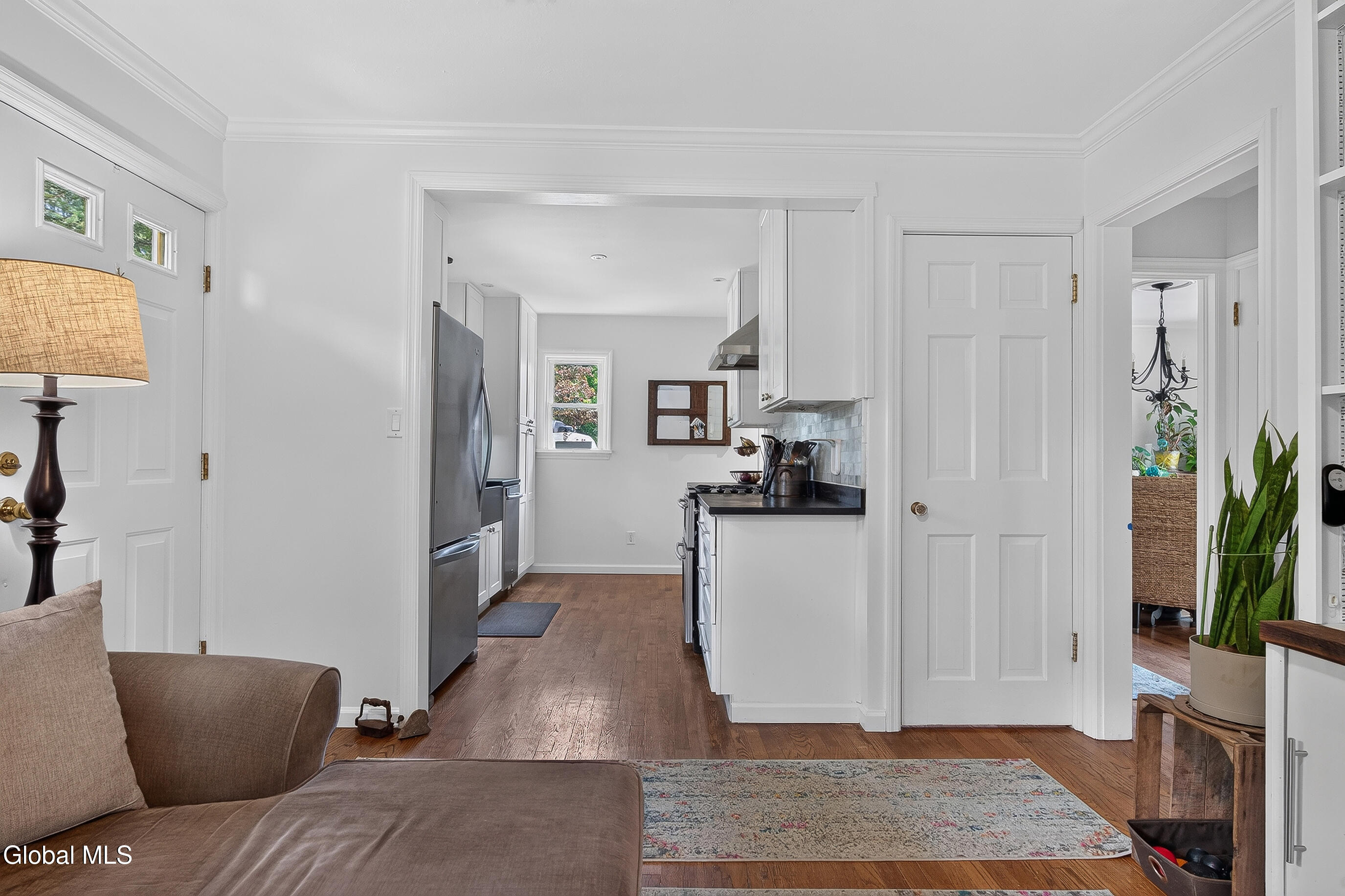 18 E Fernbank Avenue Delmar NY 12054