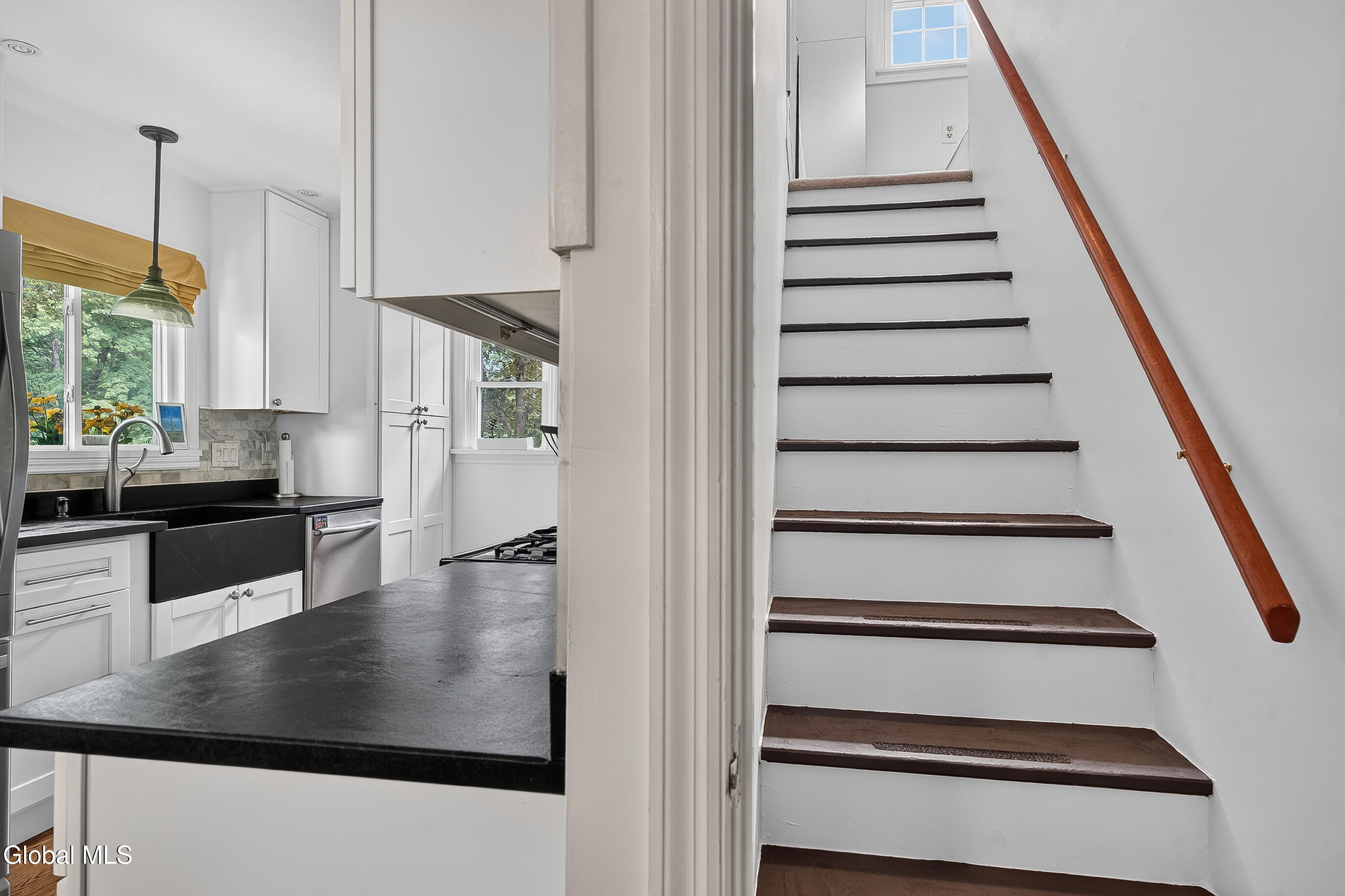 18 E Fernbank Avenue Delmar NY 12054