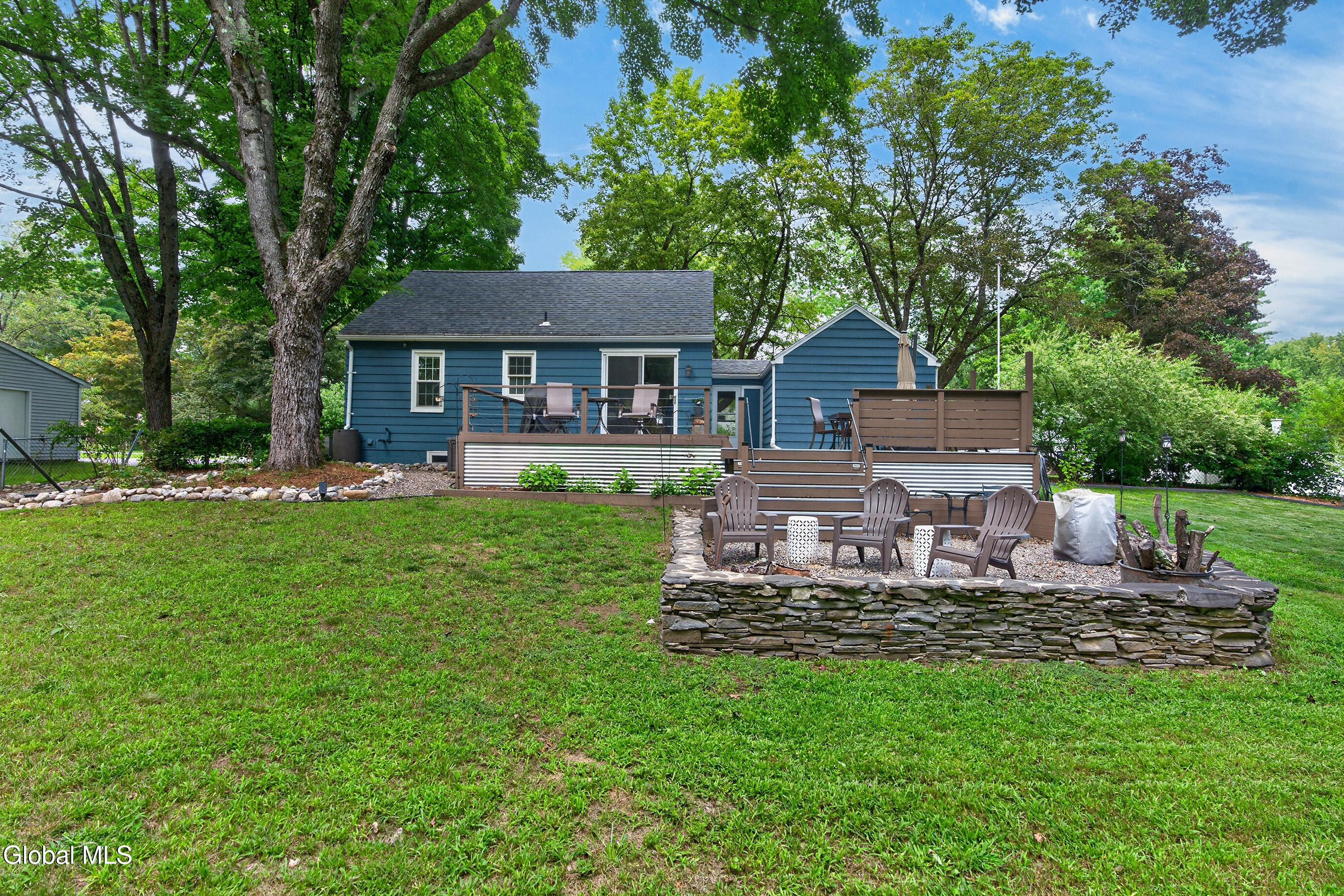 18 E Fernbank Avenue Delmar NY 12054