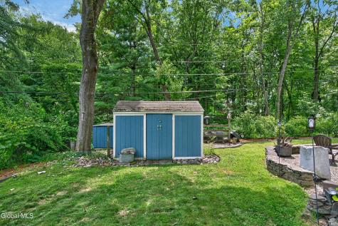 18 E Fernbank Avenue Delmar NY 12054