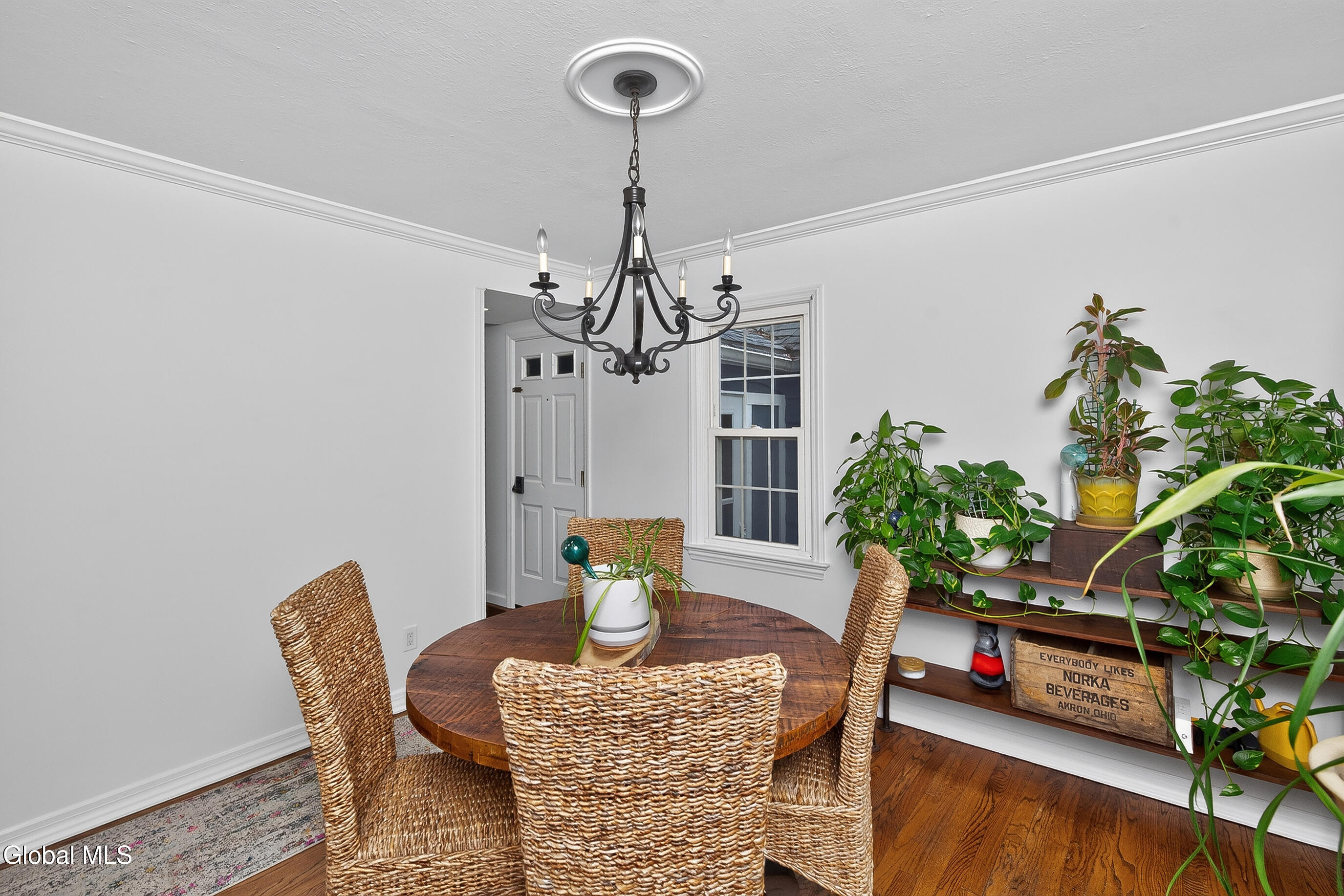 18 E Fernbank Avenue Delmar NY 12054