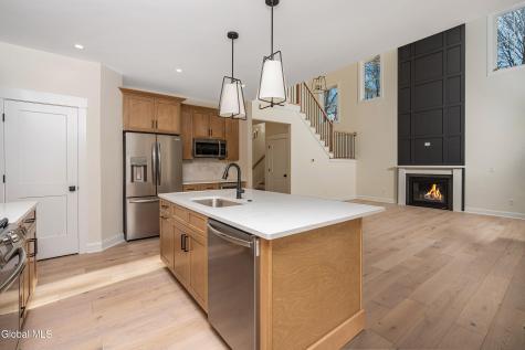 73 Ashtree Lane Niskayuna NY 12309