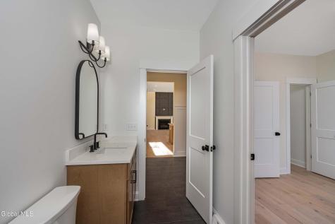 73 Ashtree Lane Niskayuna NY 12309