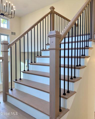 73 Ashtree Lane Niskayuna NY 12309