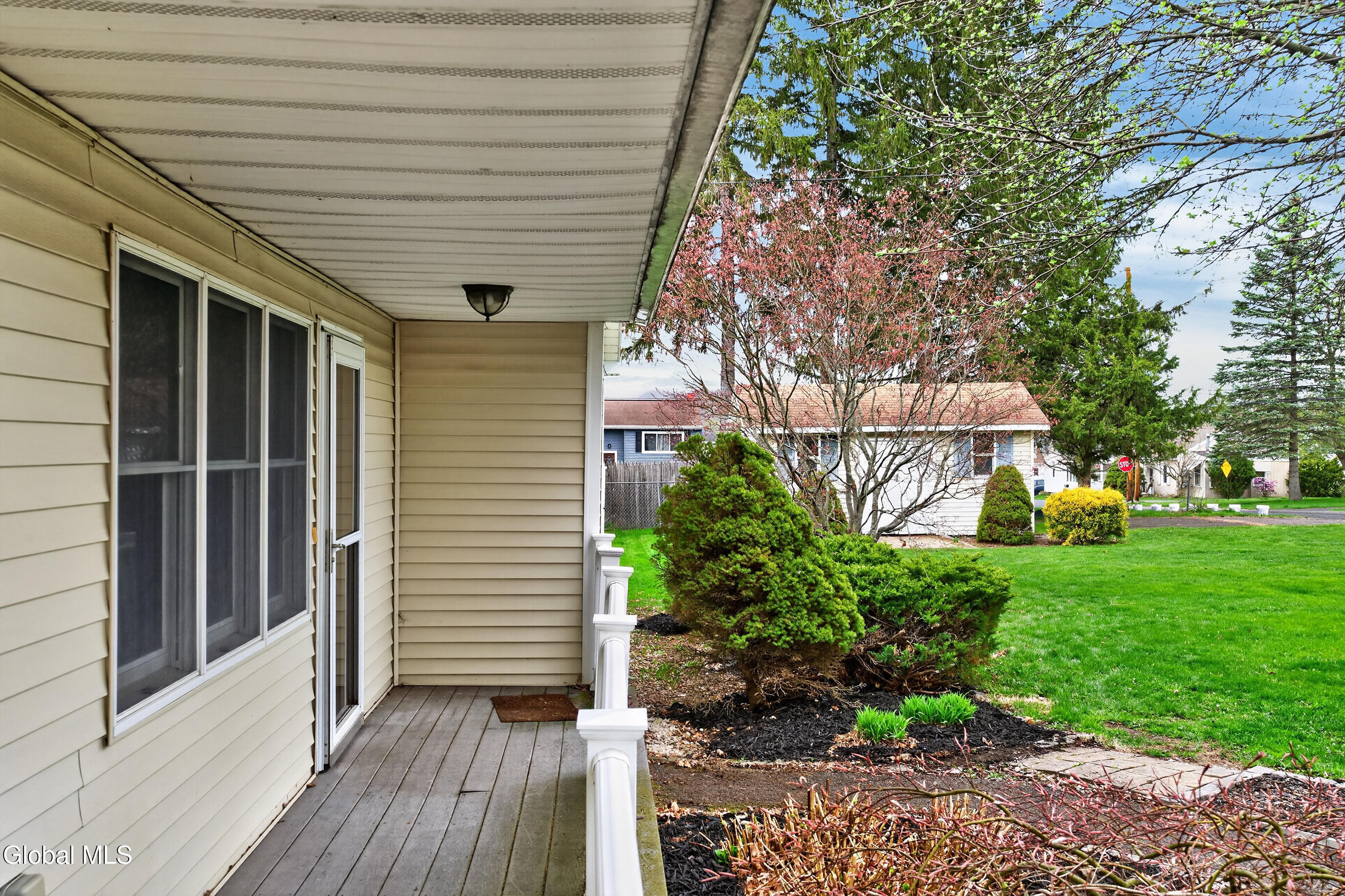 19 Wisconsin Avenue Rensselaer NY 12144