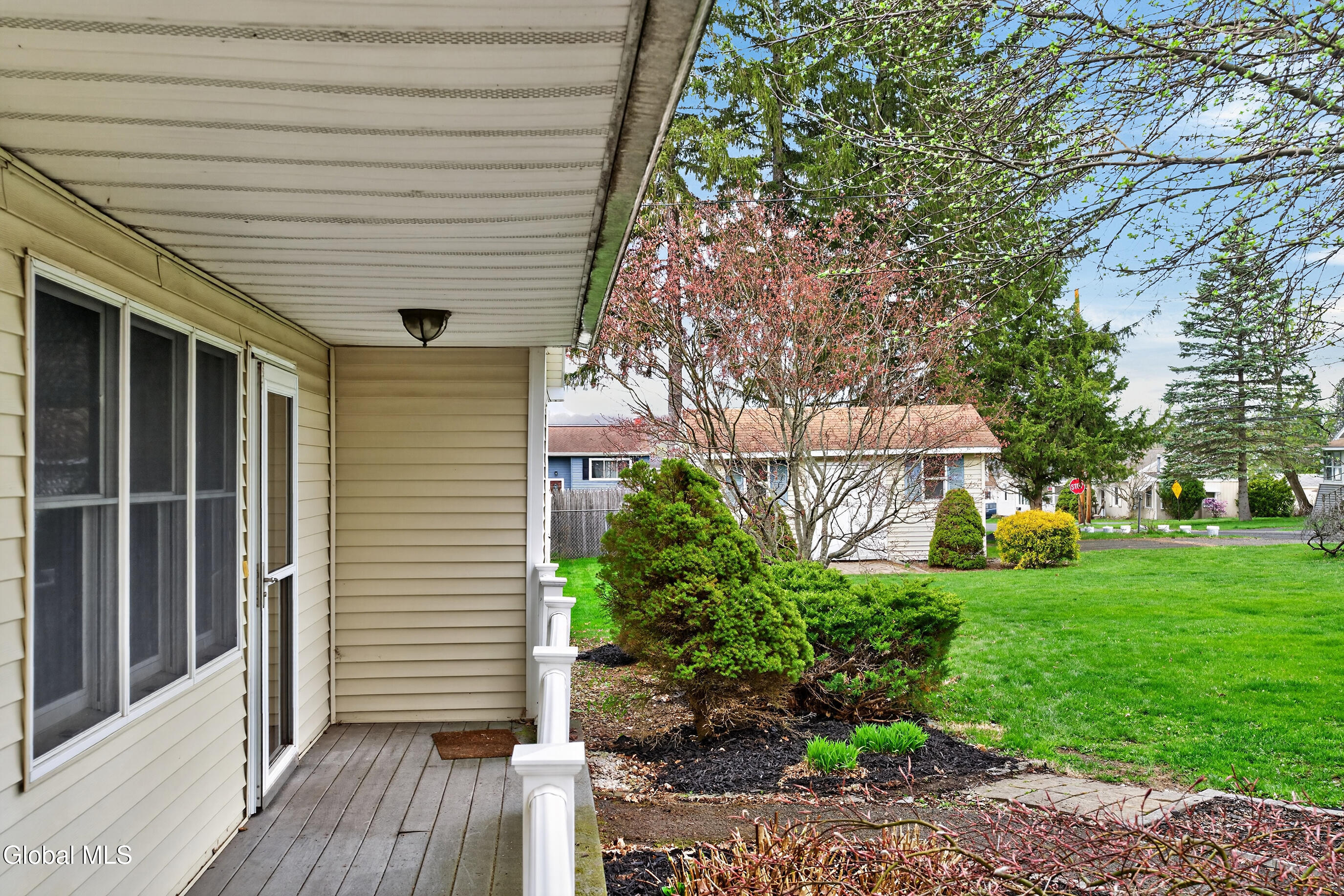 19 Wisconsin Avenue Rensselaer NY 12144