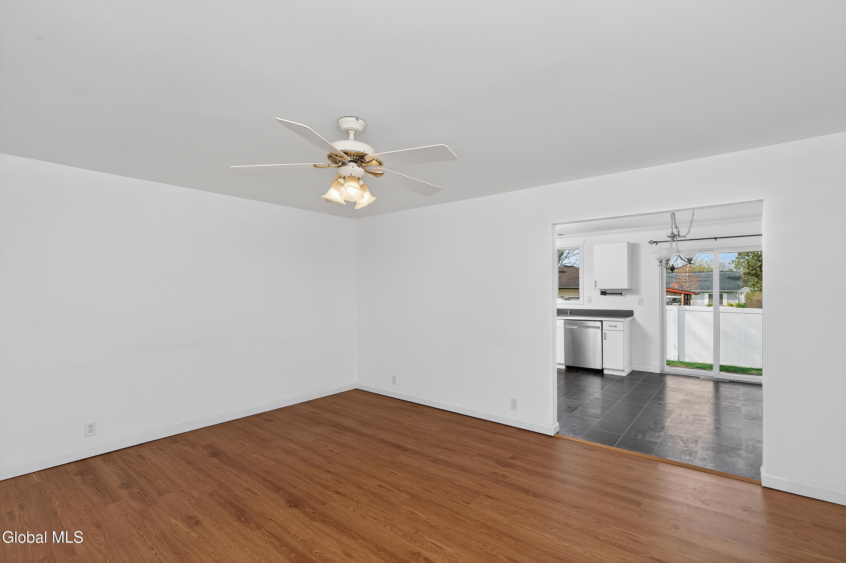 19 Wisconsin Avenue Rensselaer NY 12144