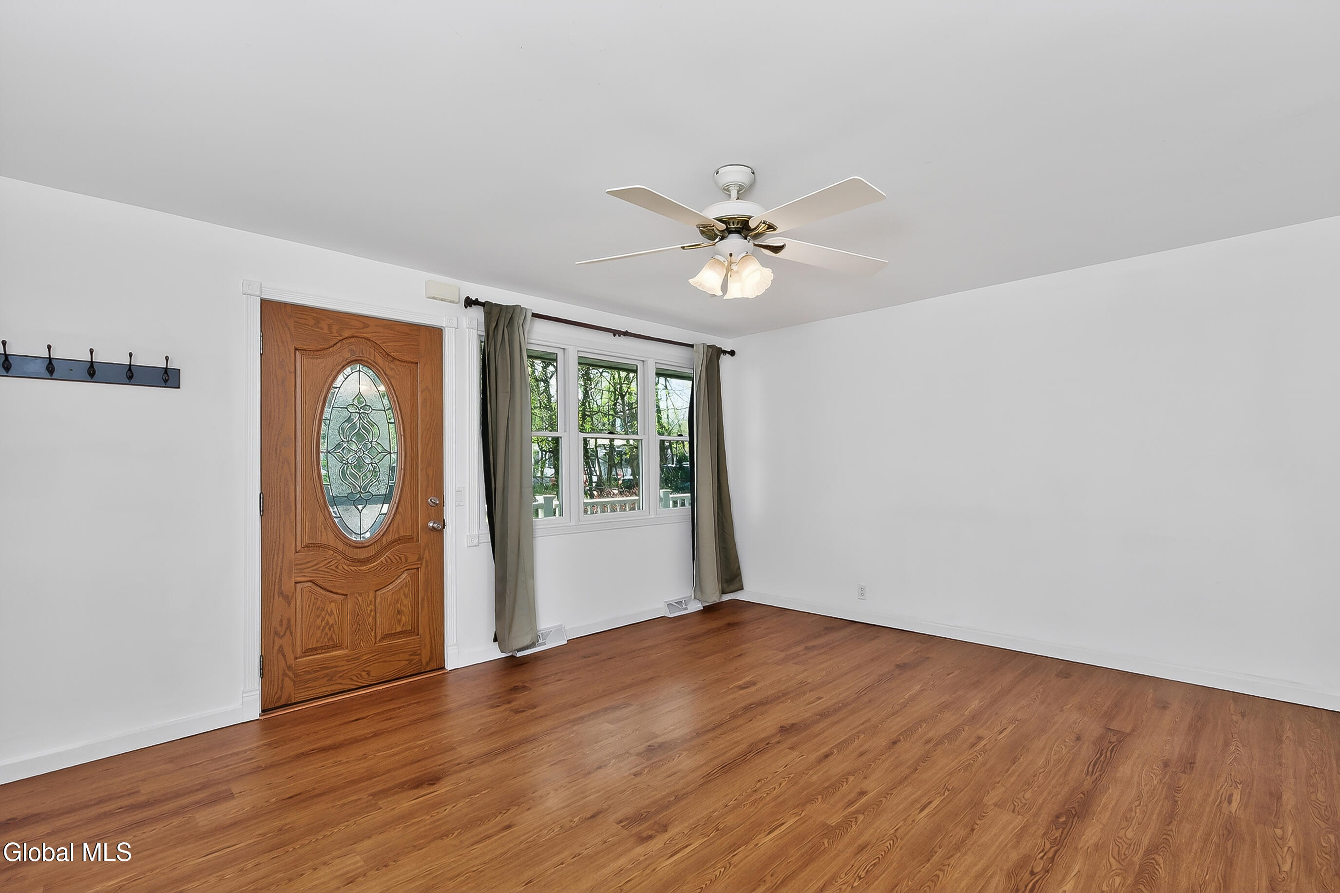 19 Wisconsin Avenue Rensselaer NY 12144
