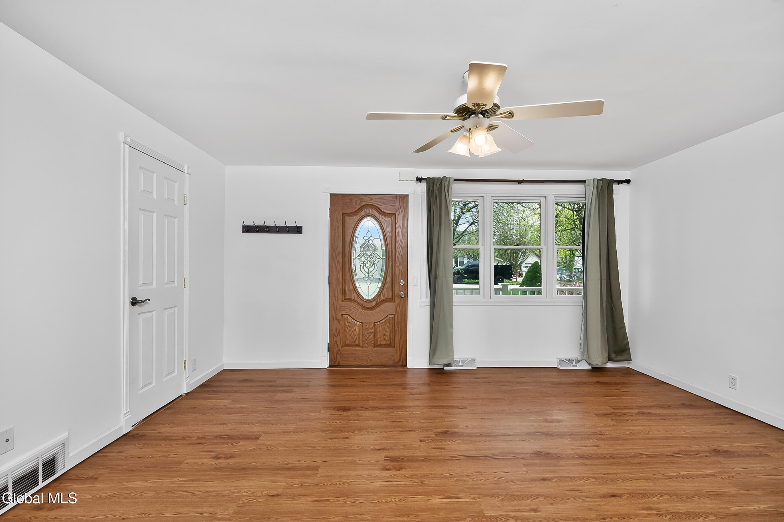 19 Wisconsin Avenue Rensselaer NY 12144