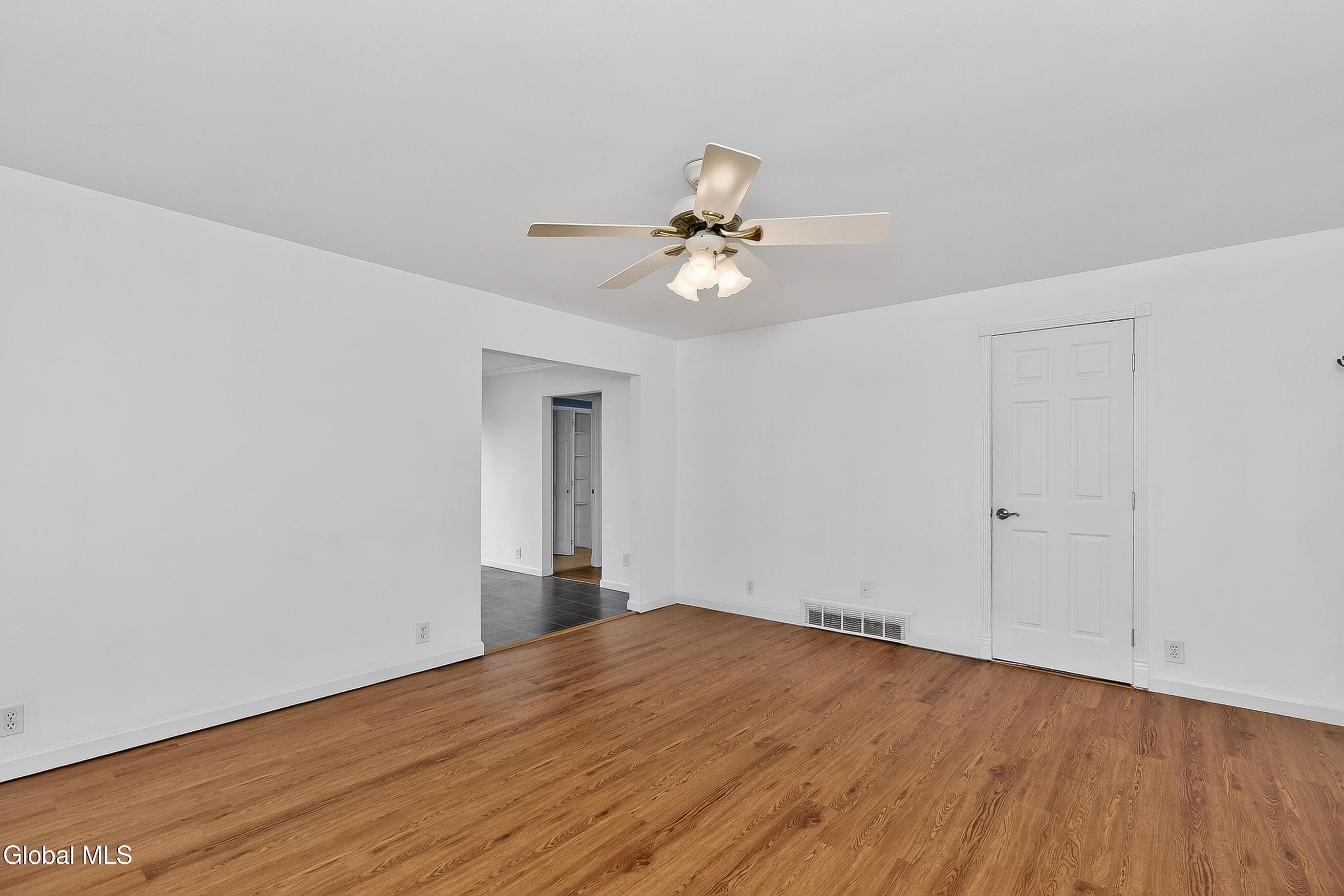 19 Wisconsin Avenue Rensselaer NY 12144
