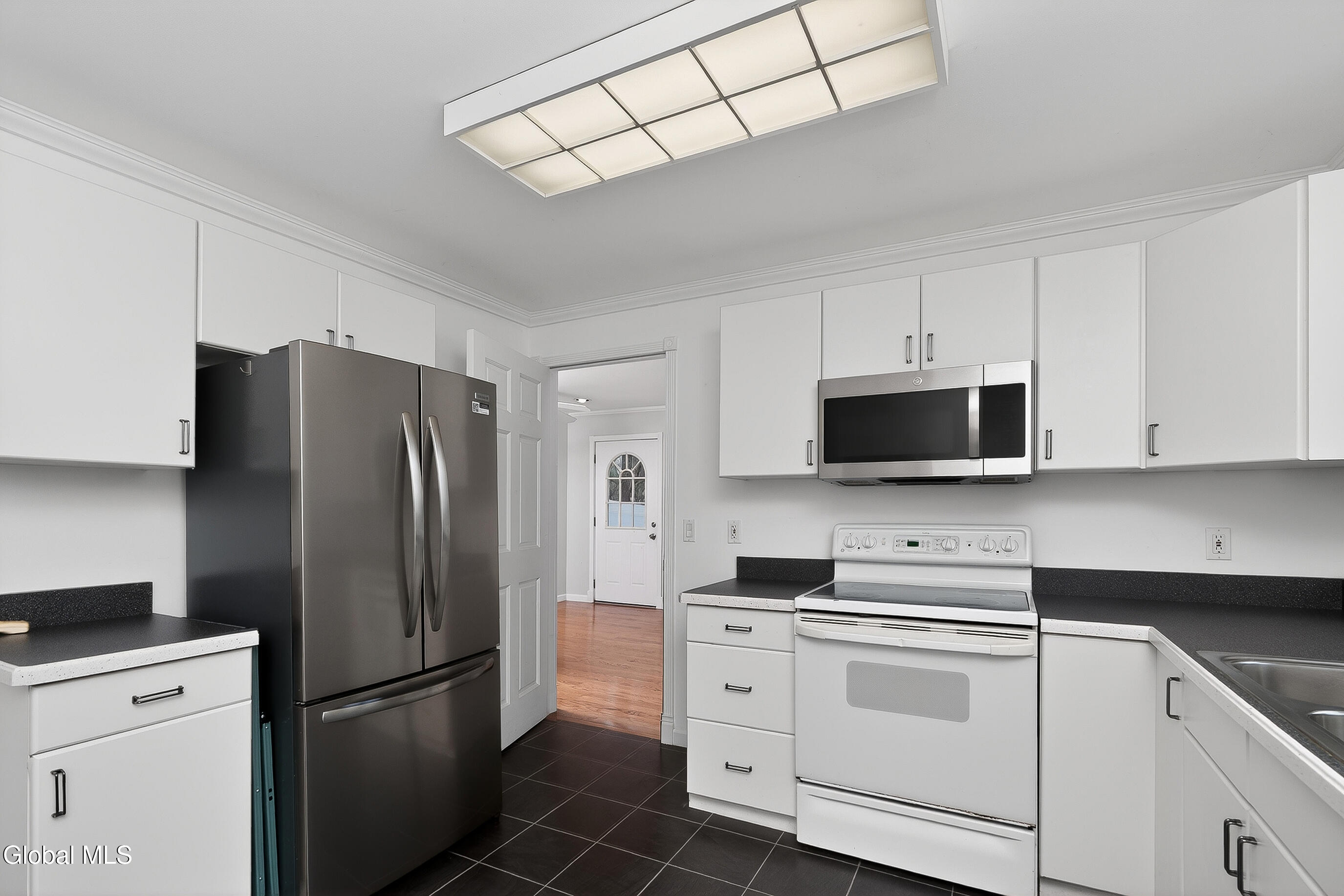 19 Wisconsin Avenue Rensselaer NY 12144