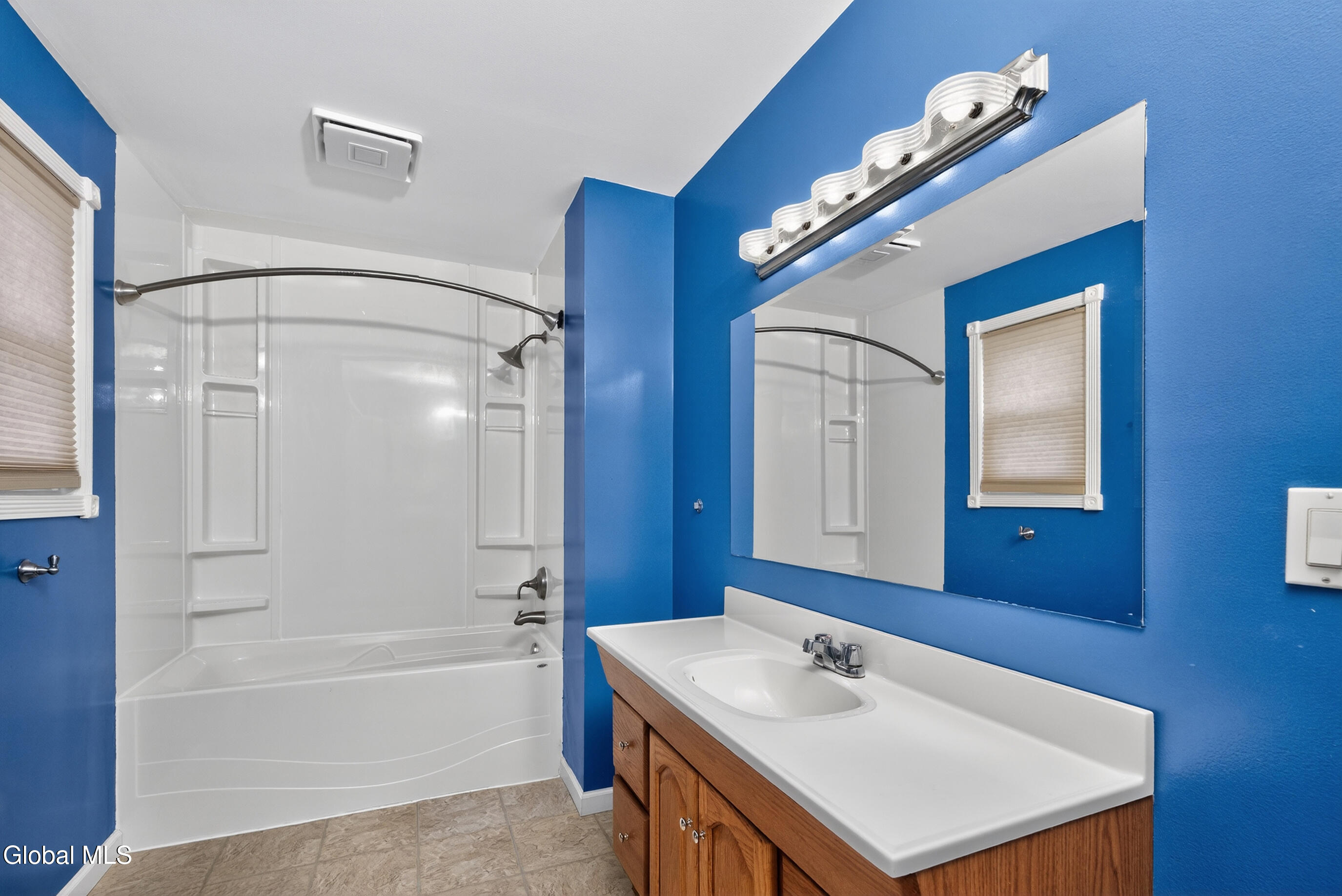 19 Wisconsin Avenue Rensselaer NY 12144