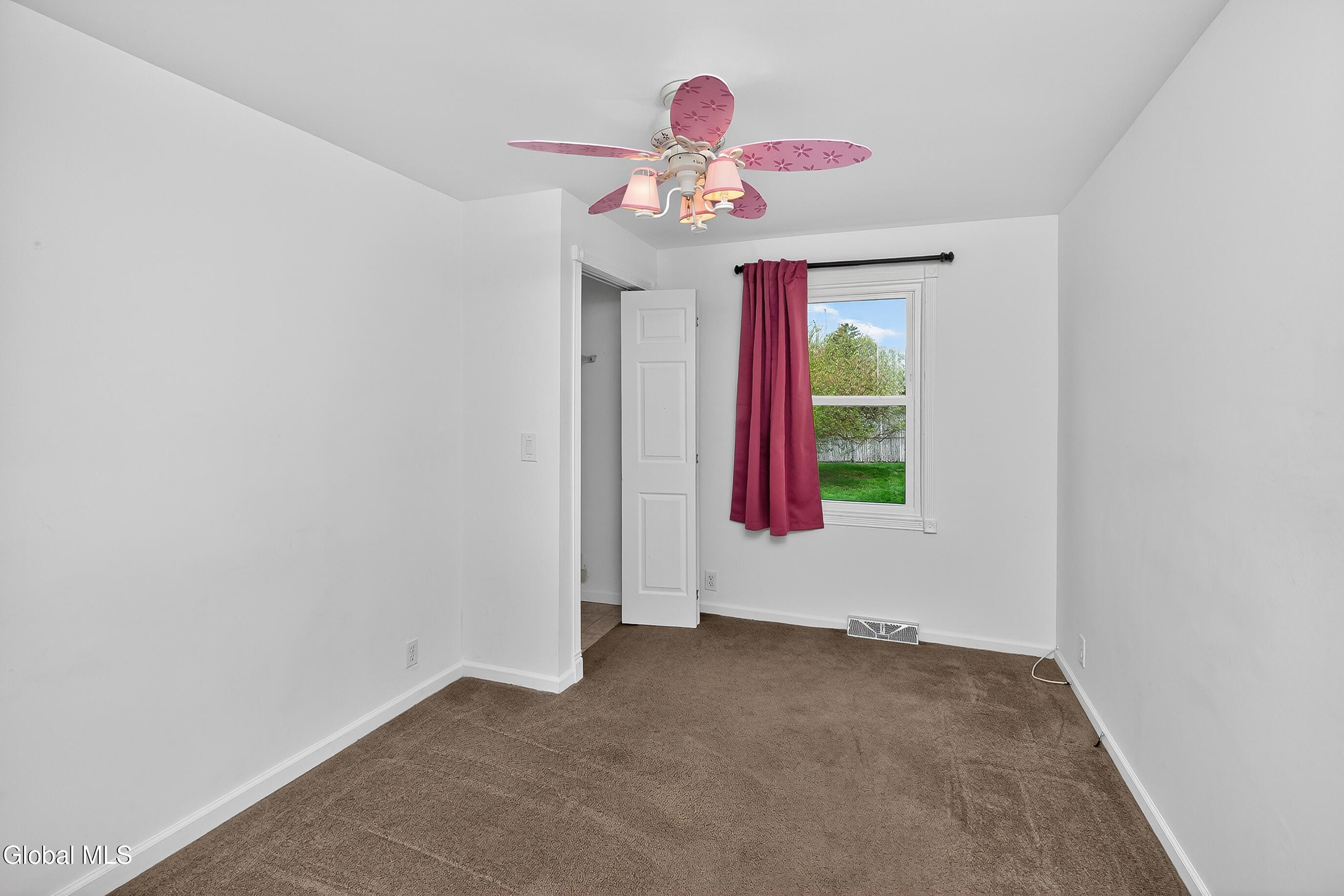 19 Wisconsin Avenue Rensselaer NY 12144