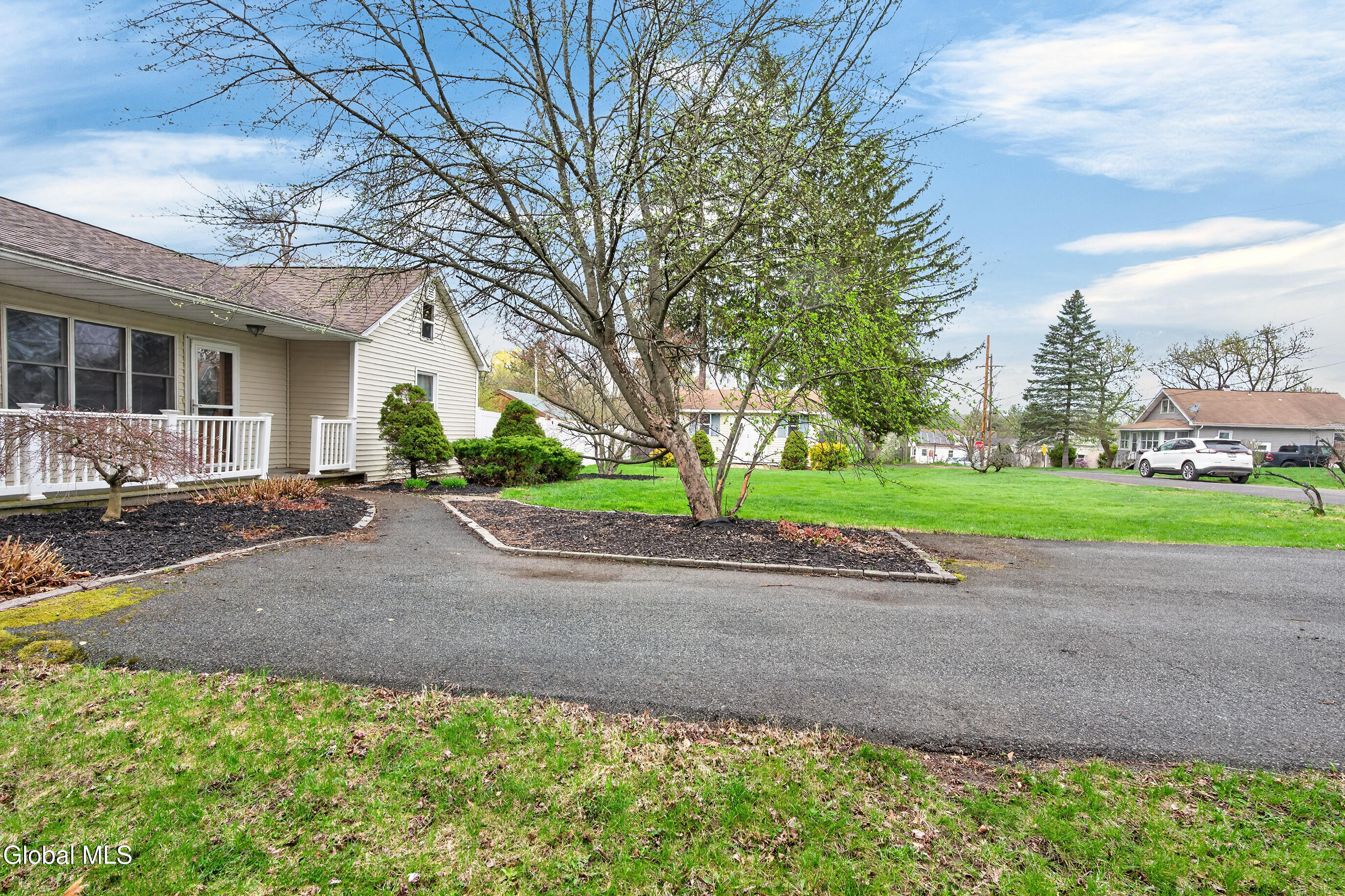 19 Wisconsin Avenue Rensselaer NY 12144
