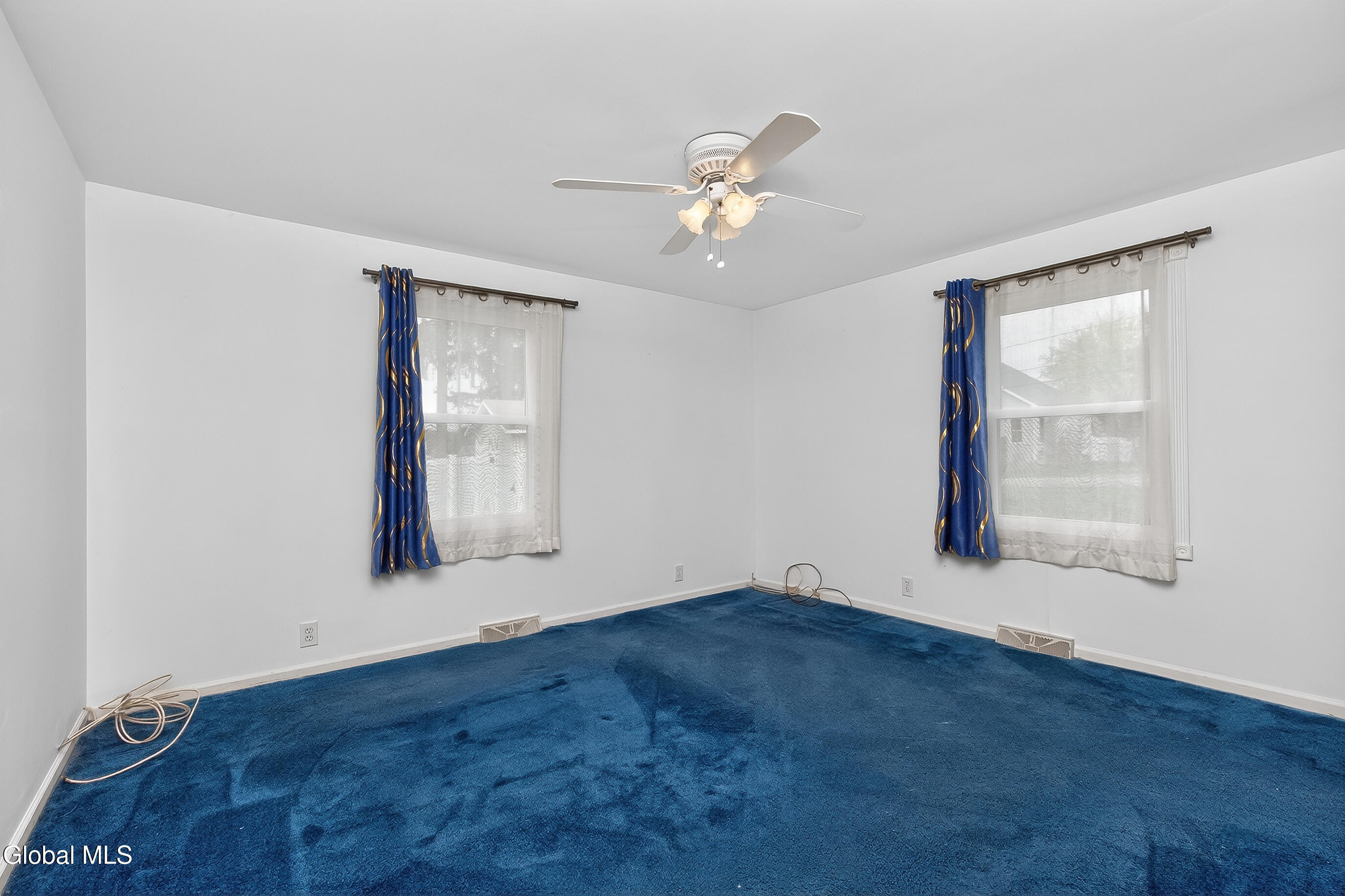 19 Wisconsin Avenue Rensselaer NY 12144