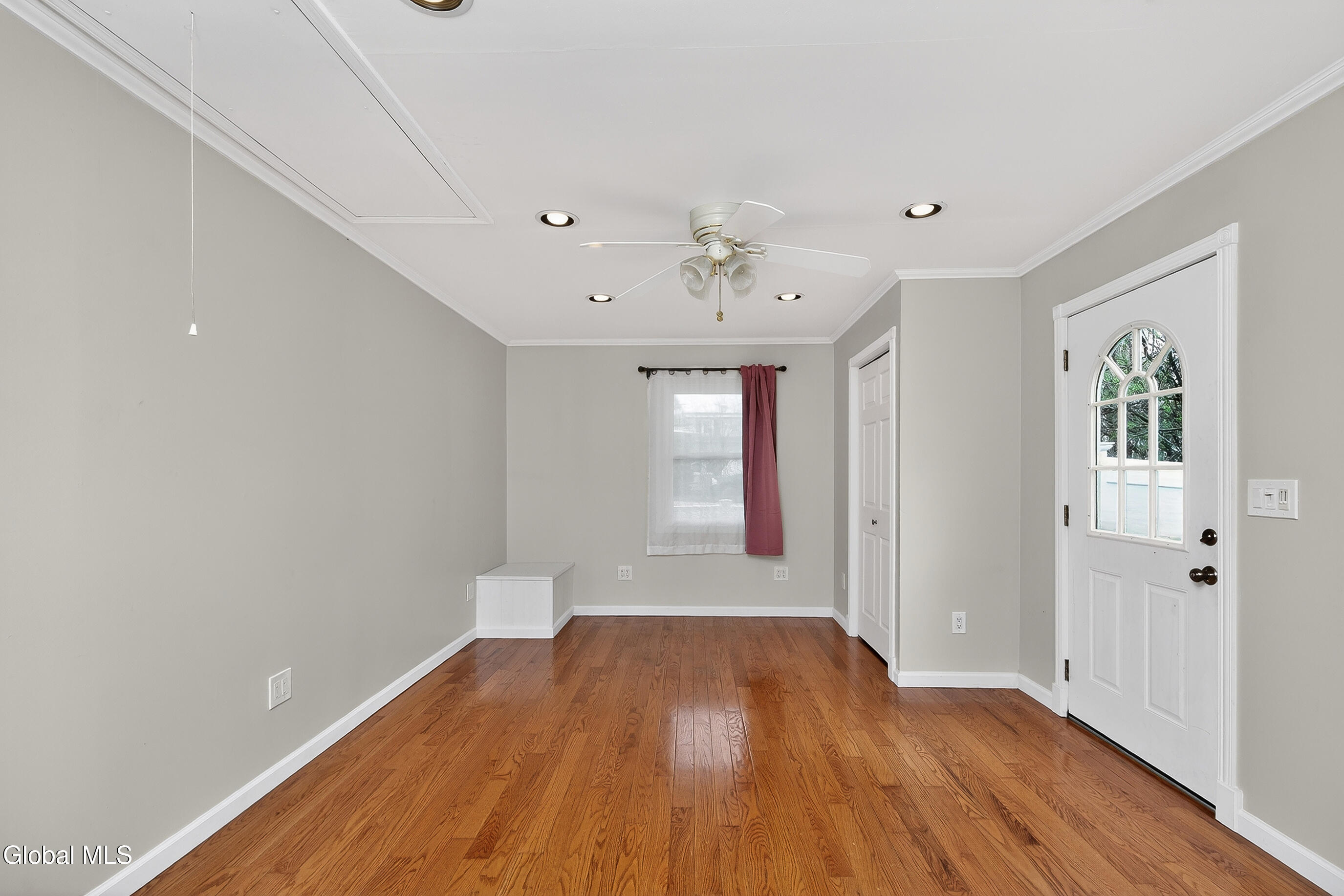 19 Wisconsin Avenue Rensselaer NY 12144
