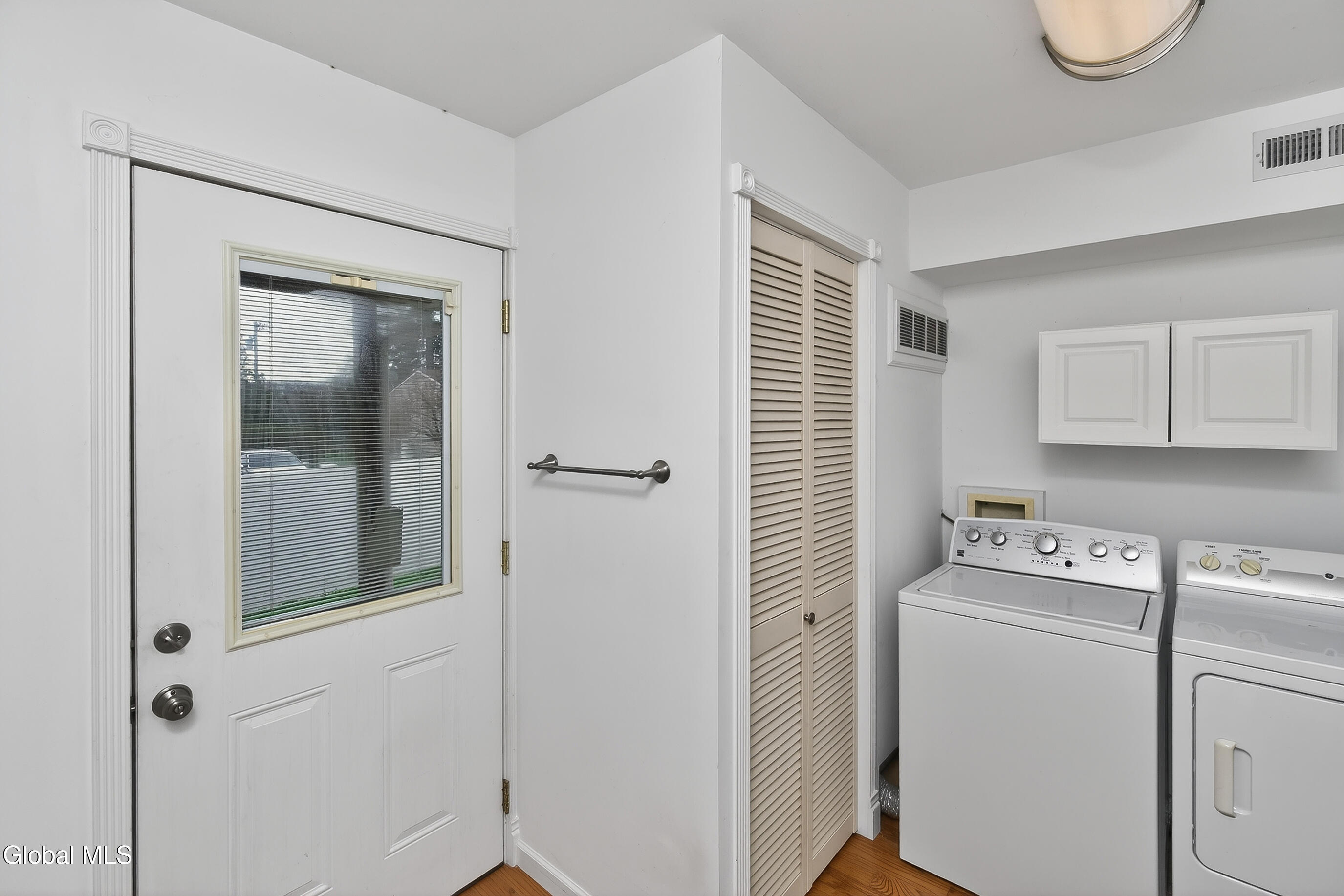 19 Wisconsin Avenue Rensselaer NY 12144
