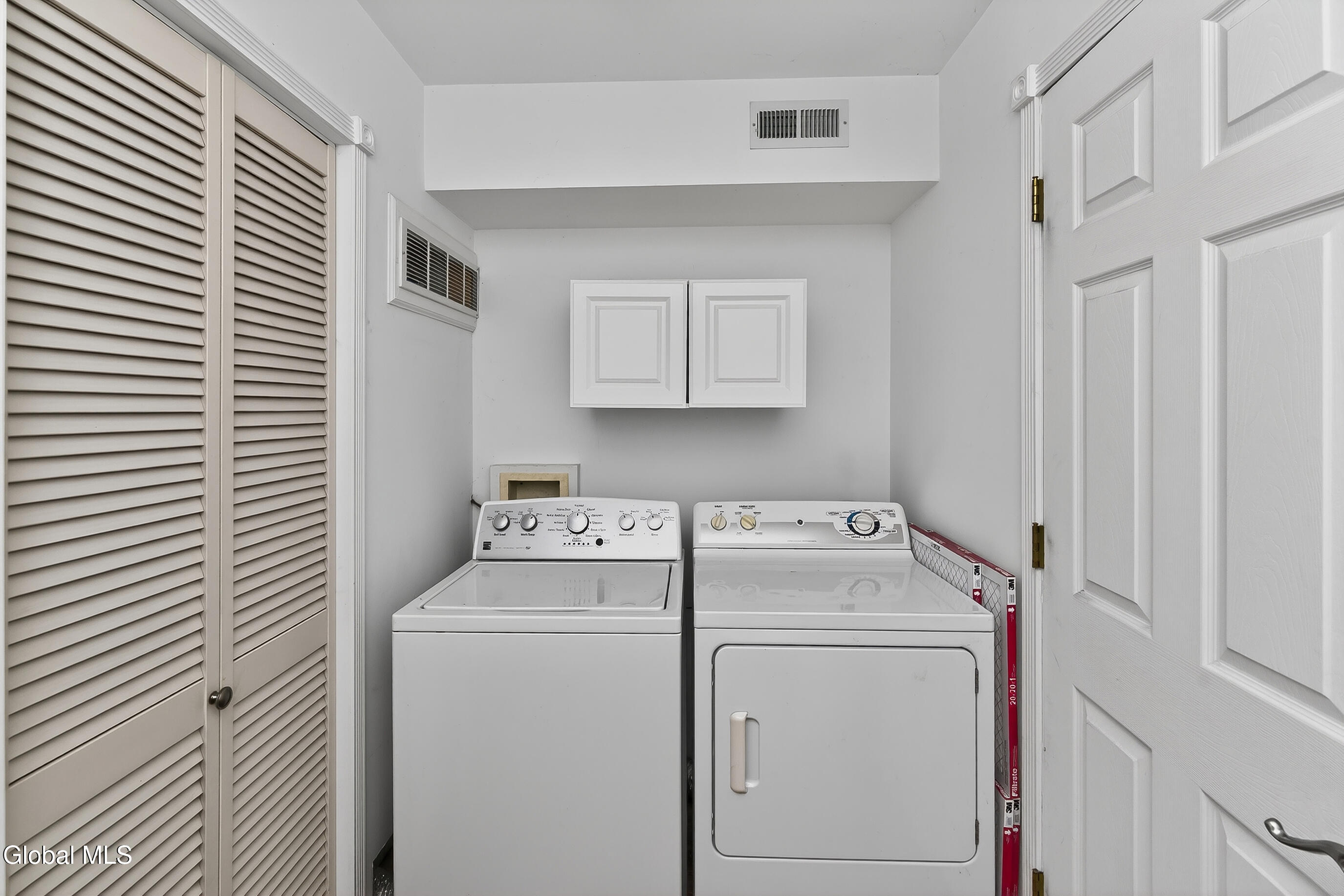 19 Wisconsin Avenue Rensselaer NY 12144