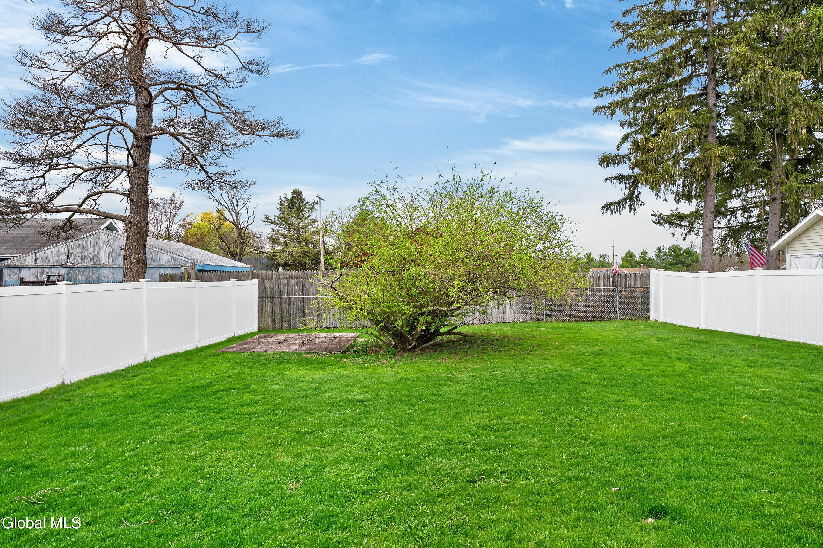 19 Wisconsin Avenue Rensselaer NY 12144