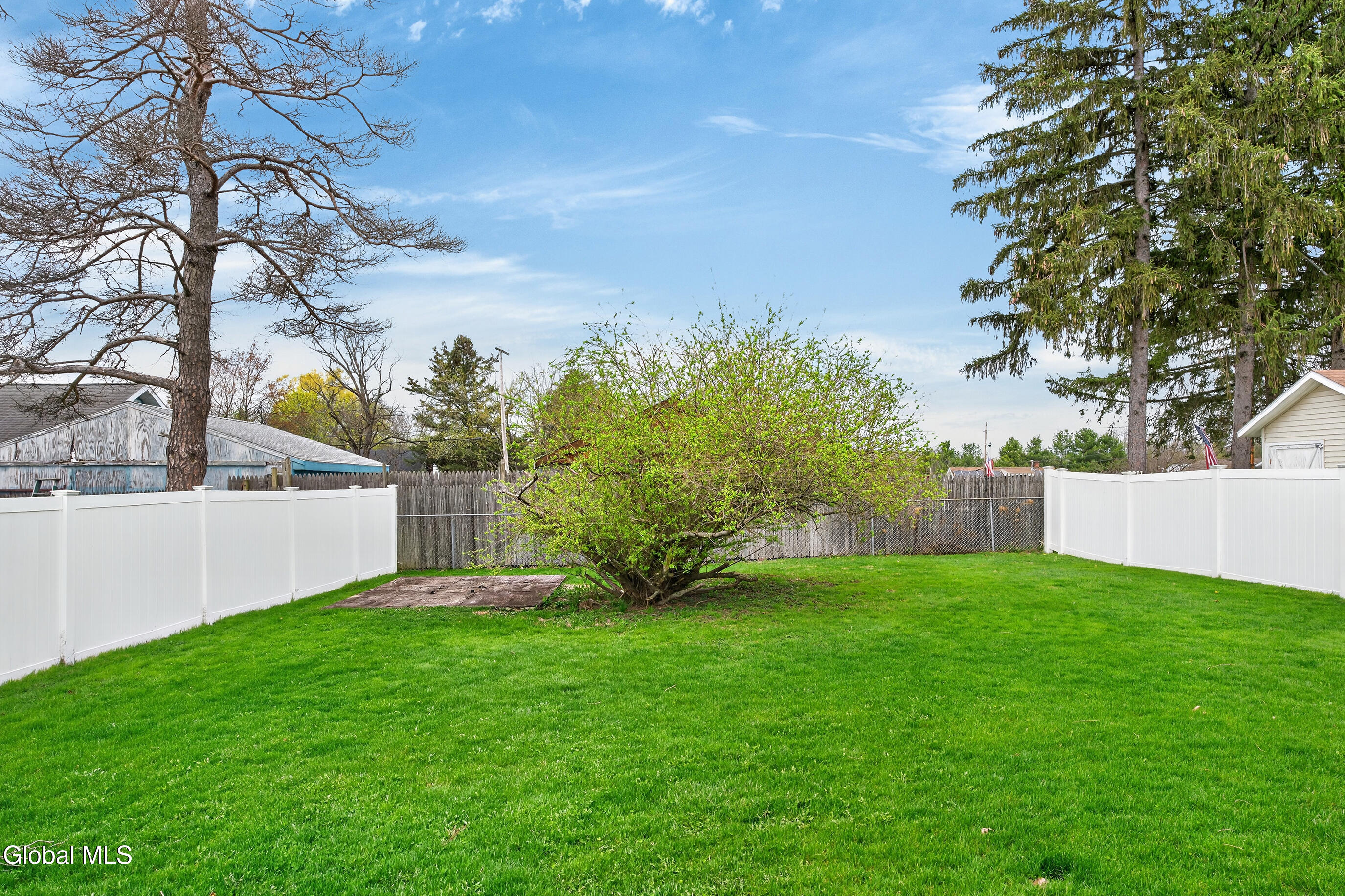 19 Wisconsin Avenue Rensselaer NY 12144