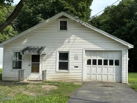 7 Madison Avenue Ravena NY 12143