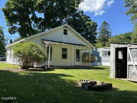 7 Madison Avenue Ravena NY 12143