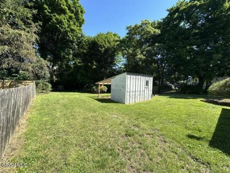 7 Madison Avenue Ravena NY 12143