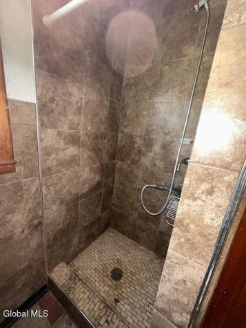 7 Madison Avenue Ravena NY 12143