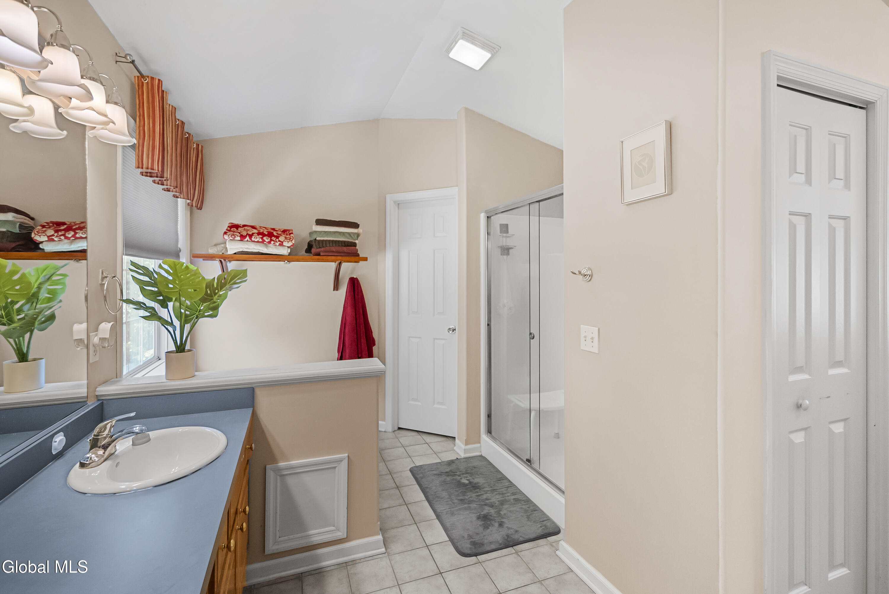 41 Utica Avenue Latham NY 12110