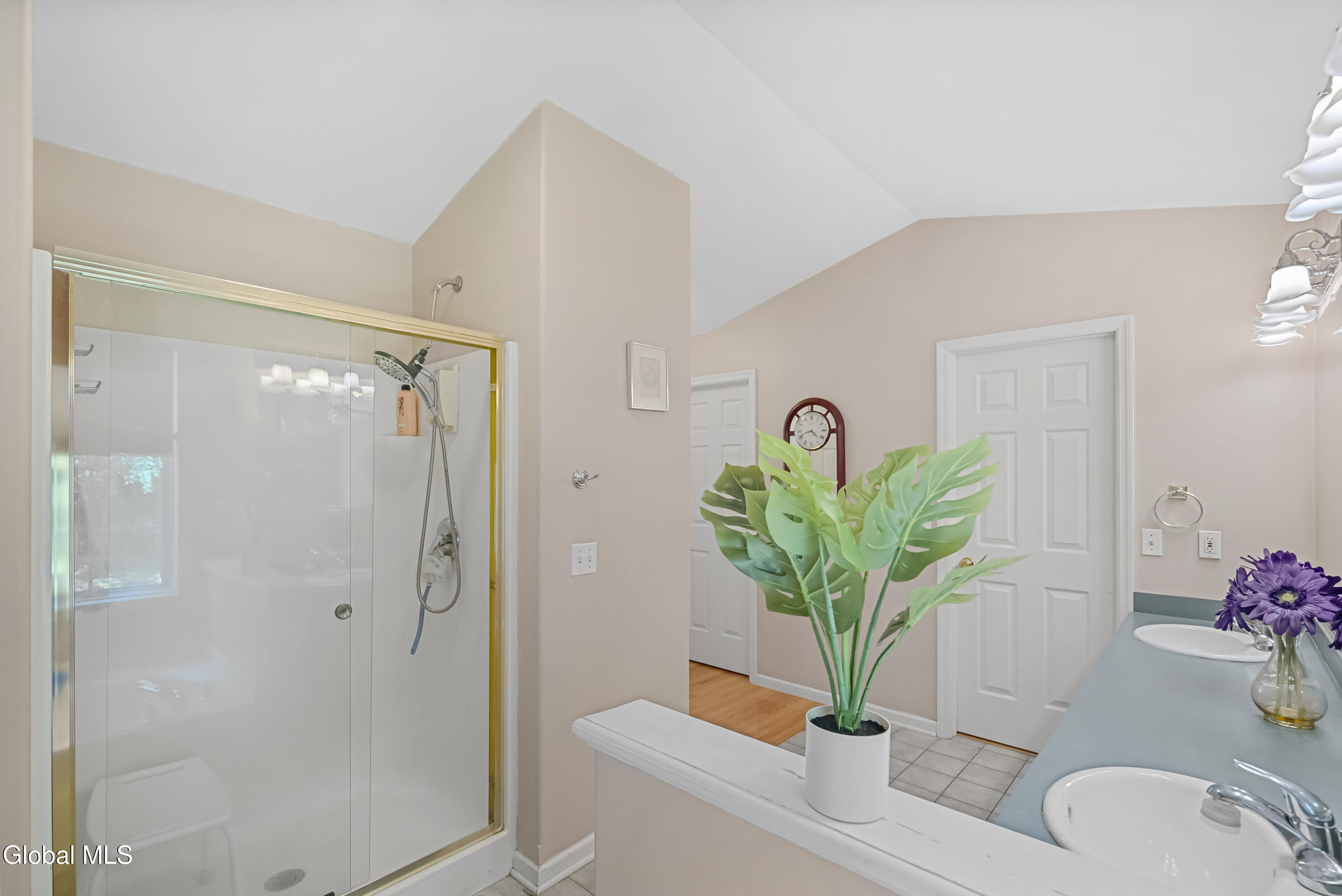 41 Utica Avenue Latham NY 12110
