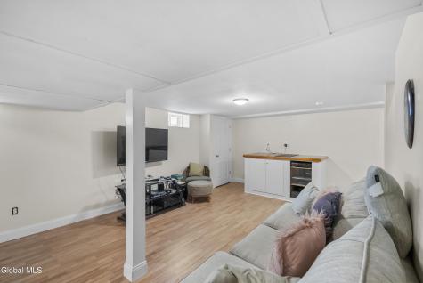 41 Utica Avenue Latham NY 12110