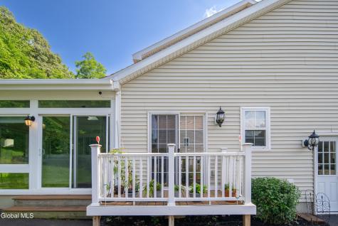 41 Utica Avenue Latham NY 12110
